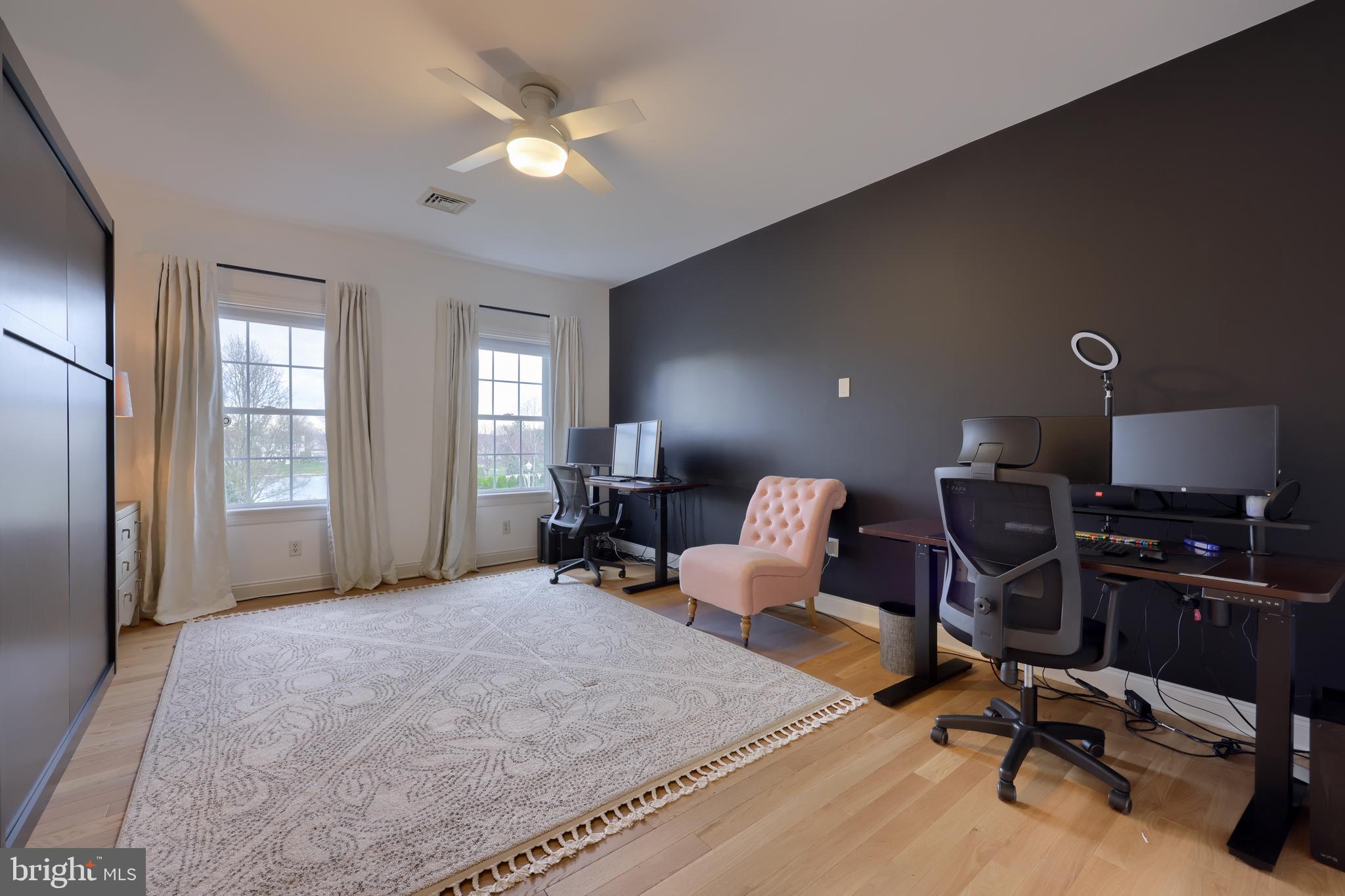 LAUREL POND NORTH - Residential