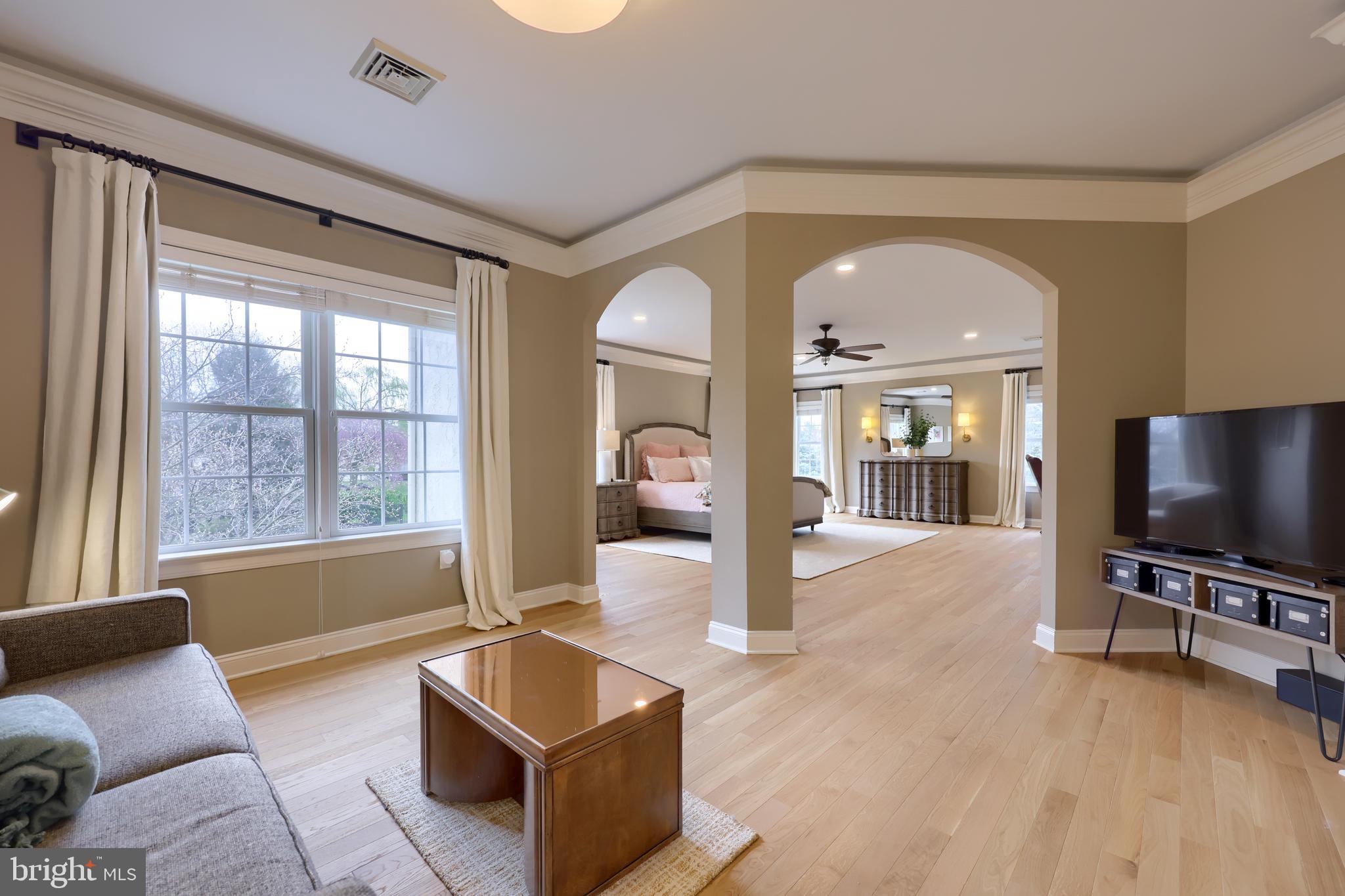 LAUREL POND NORTH - Residential