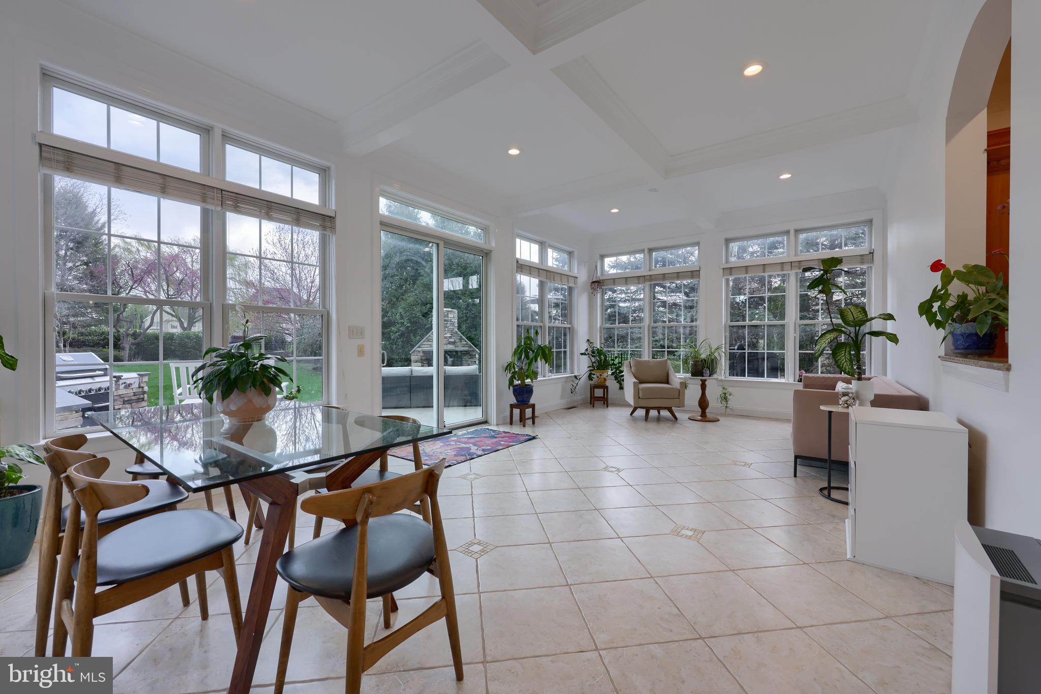 LAUREL POND NORTH - Residential