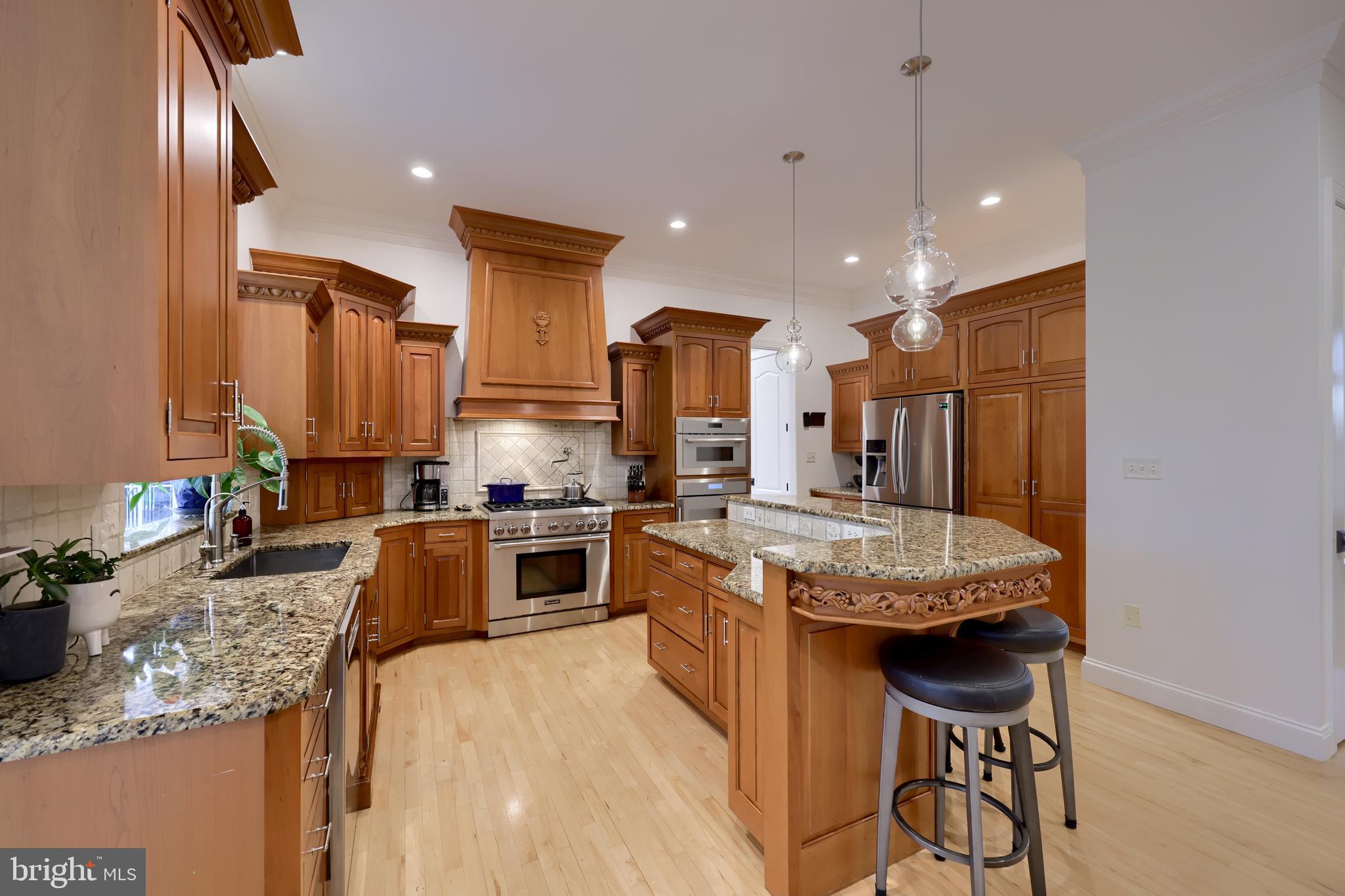 LAUREL POND NORTH - Residential