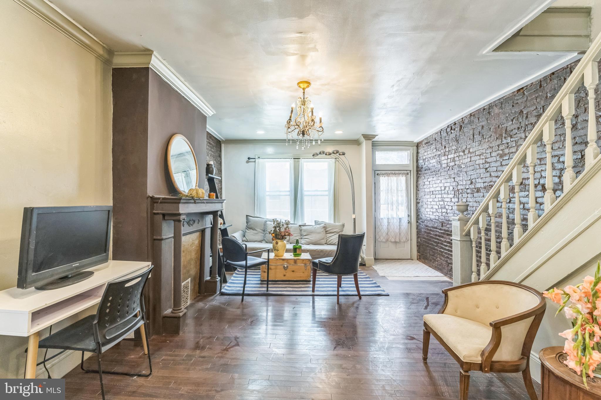 POINT BREEZE - Residential