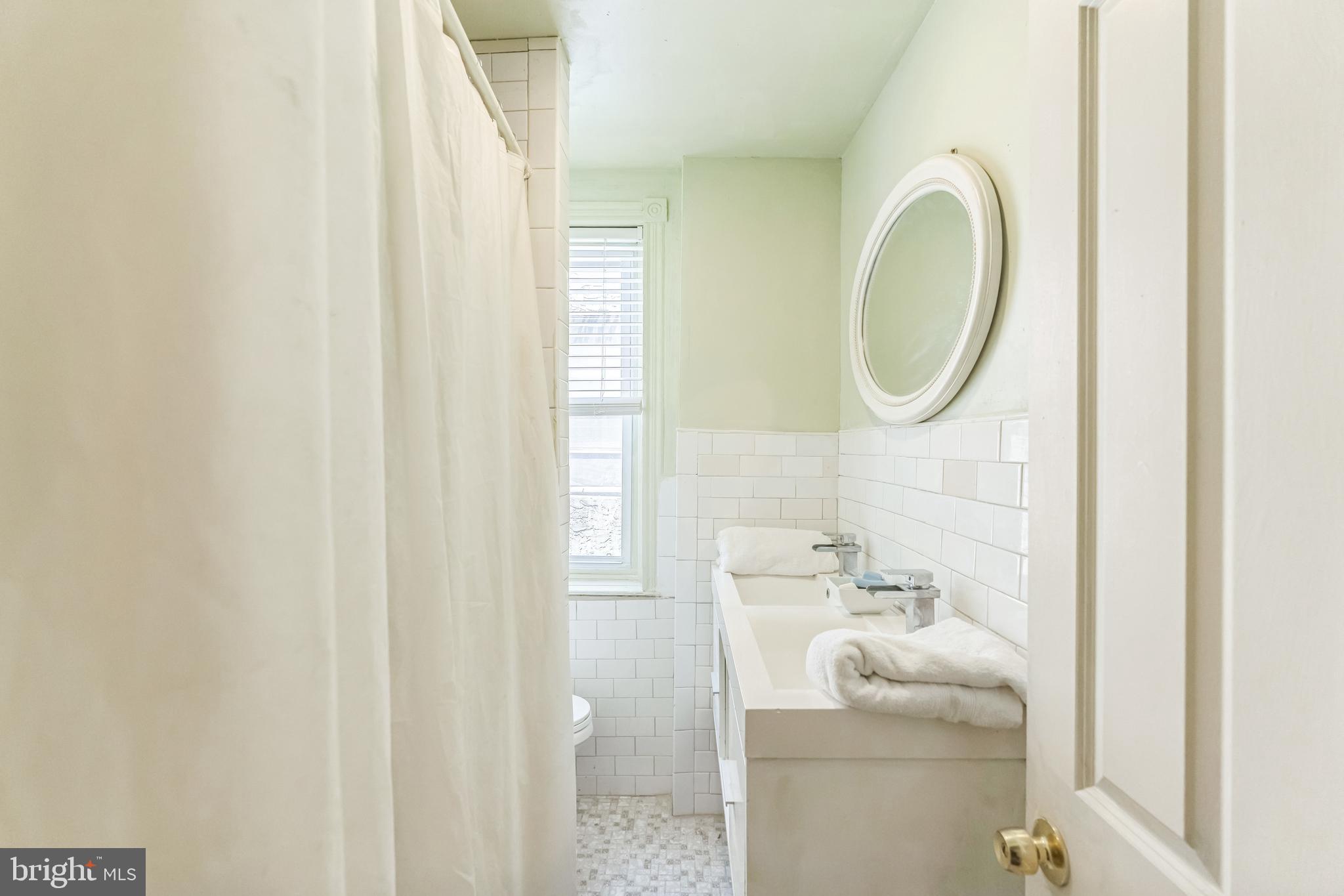 POINT BREEZE - Residential