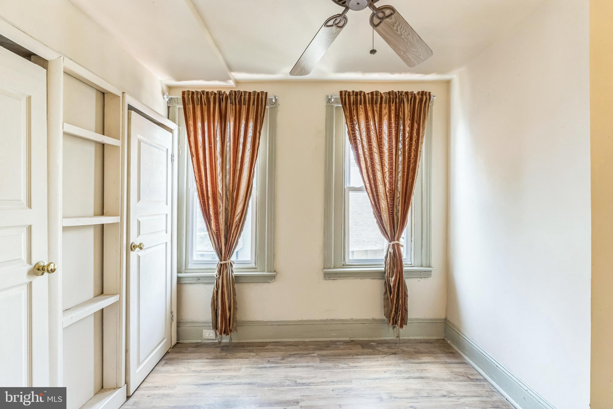 POINT BREEZE - Residential