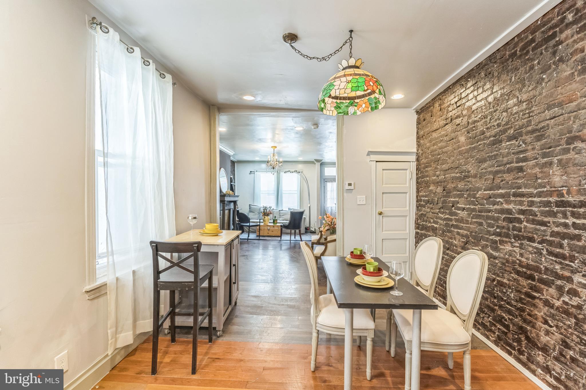 POINT BREEZE - Residential