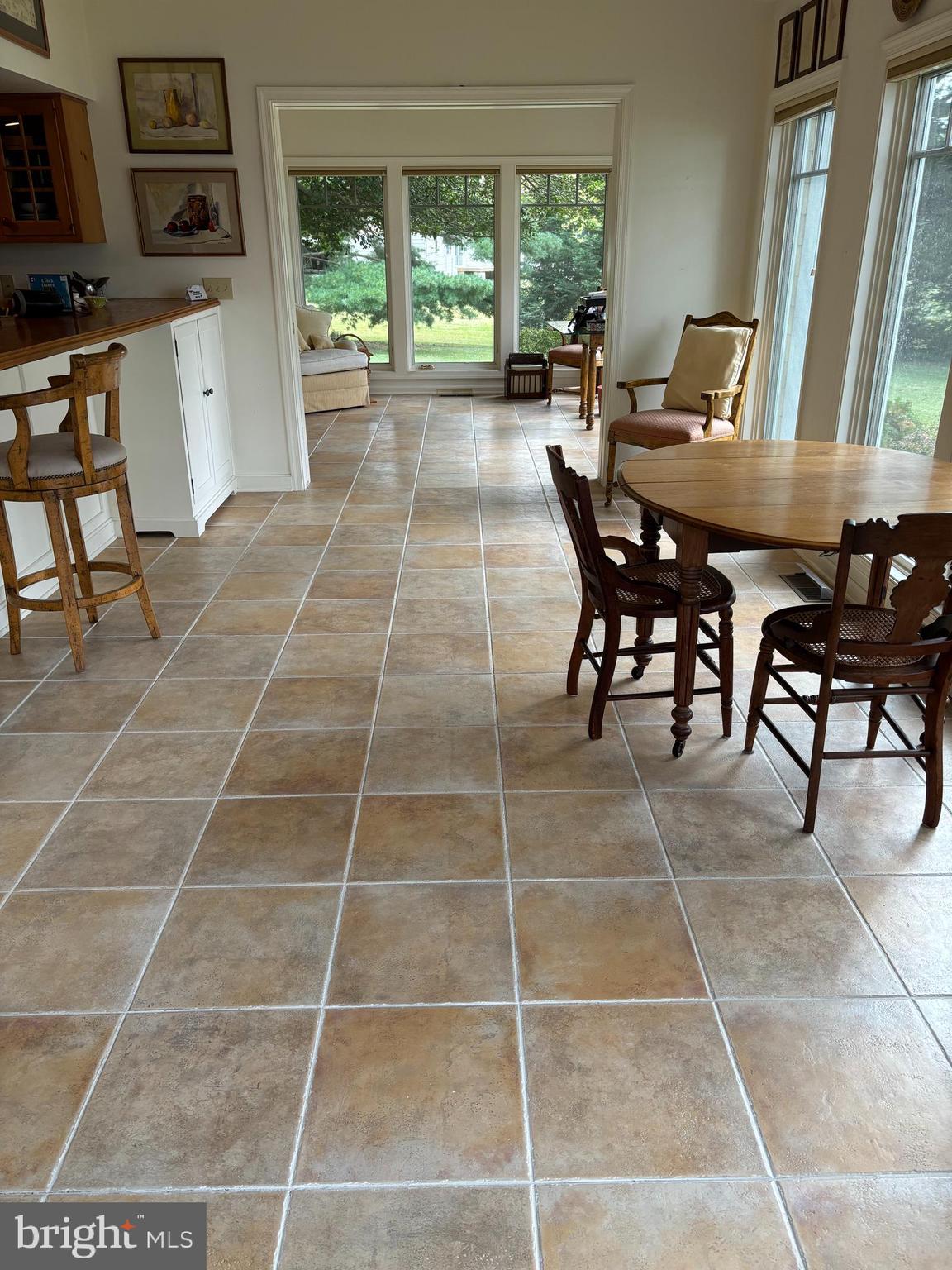 BAILEYS NECK - Residential