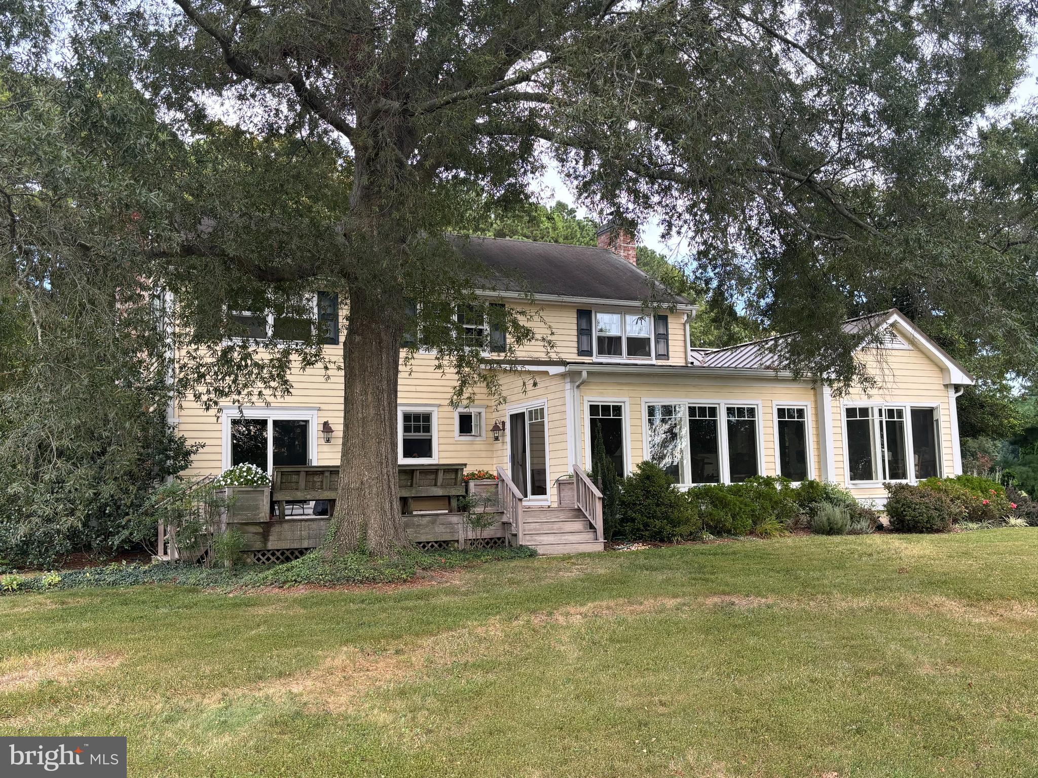 BAILEYS NECK - Residential