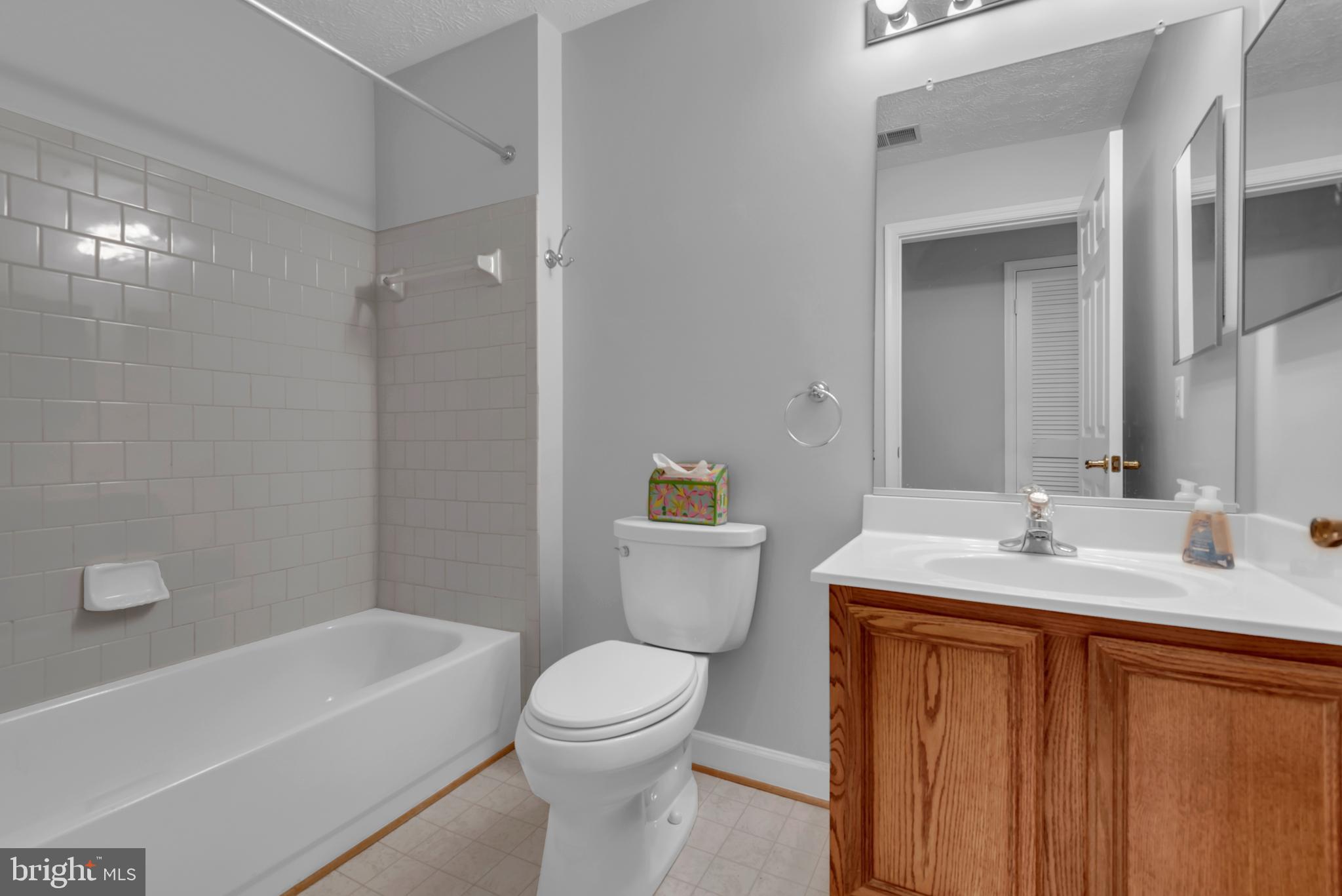 HARBOUR GATES - Residential Lease