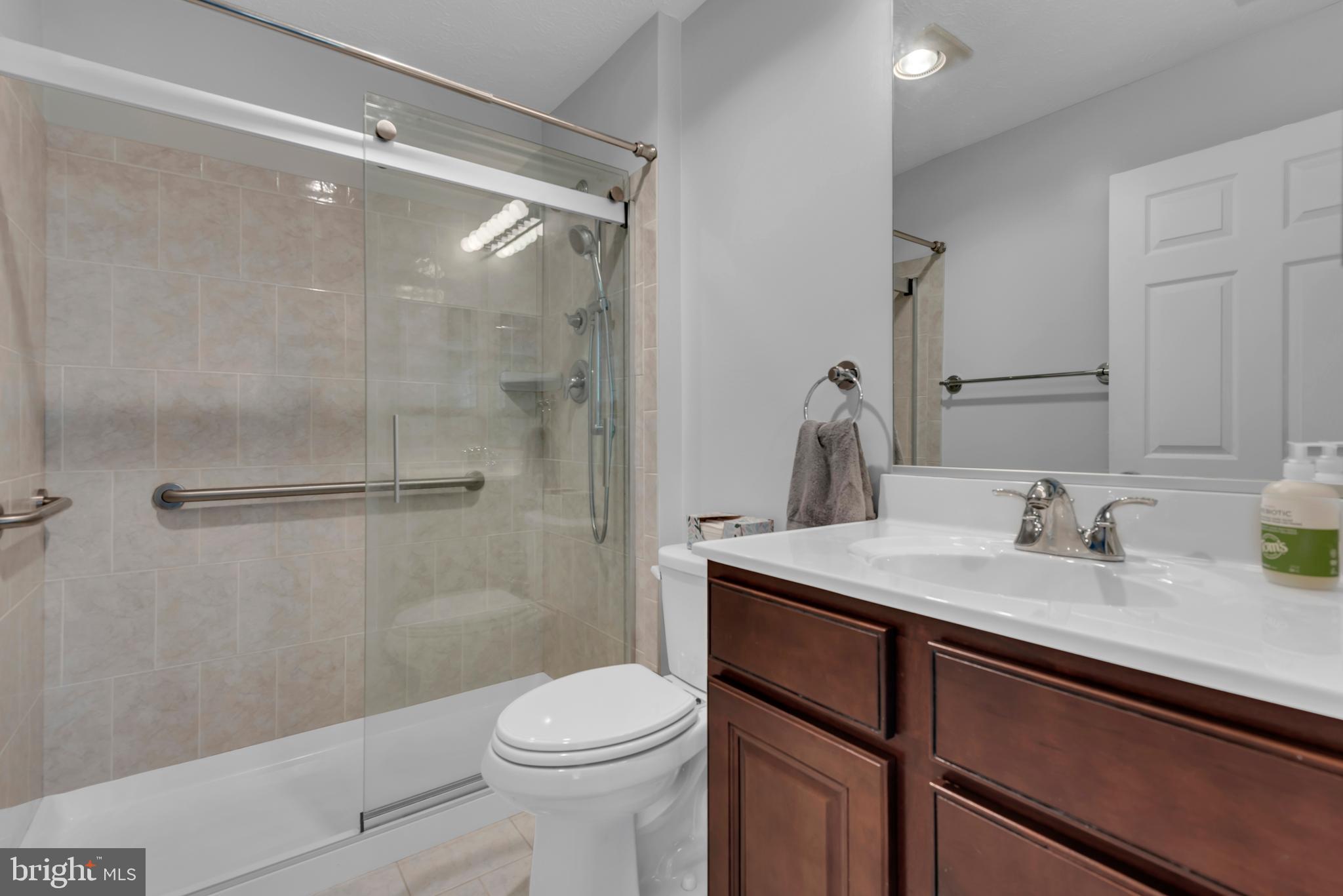 HARBOUR GATES - Residential Lease