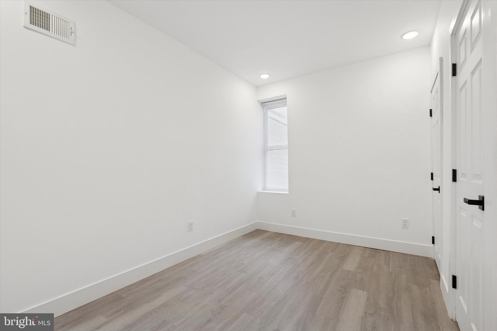 COBBS CREEK - Residential