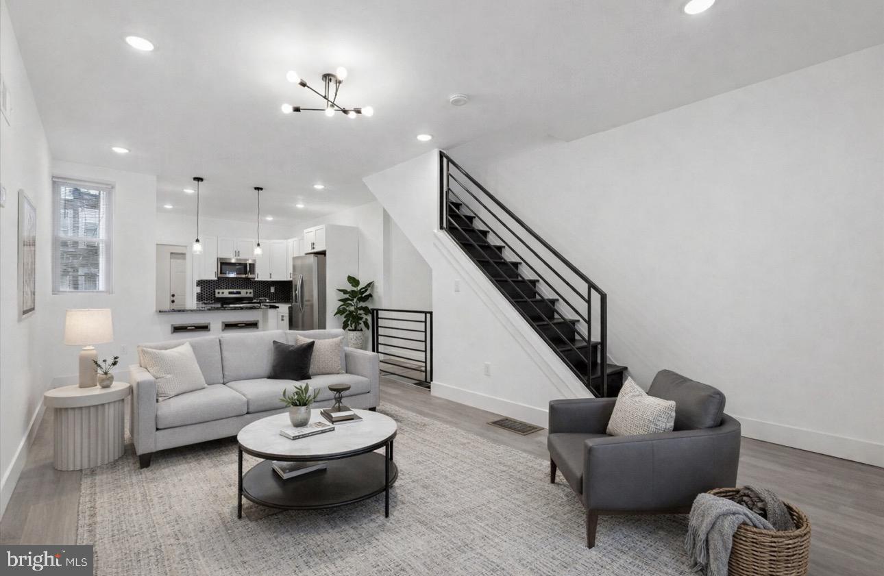 COBBS CREEK - Residential