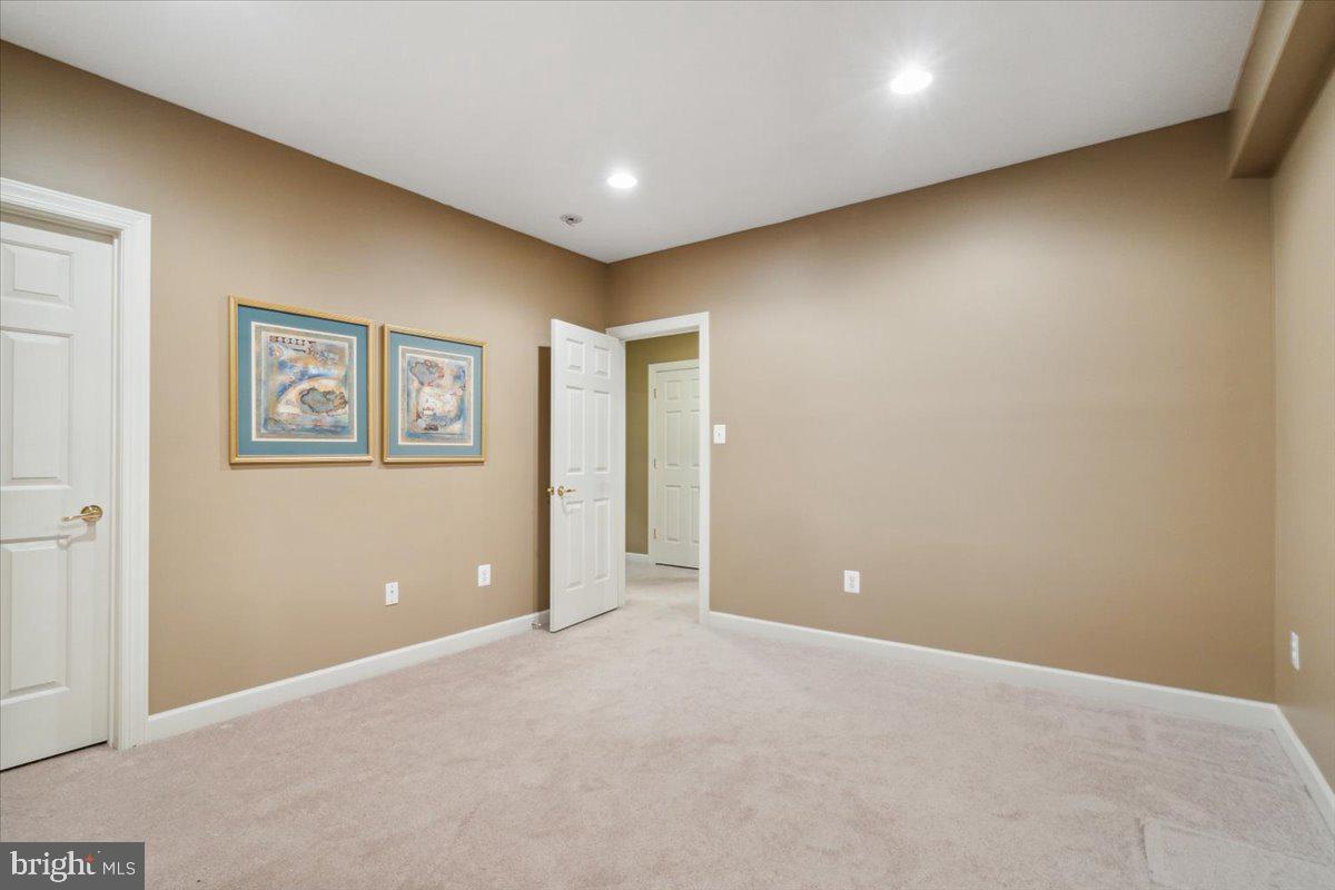 VILLAGES OF URBANA - Residential