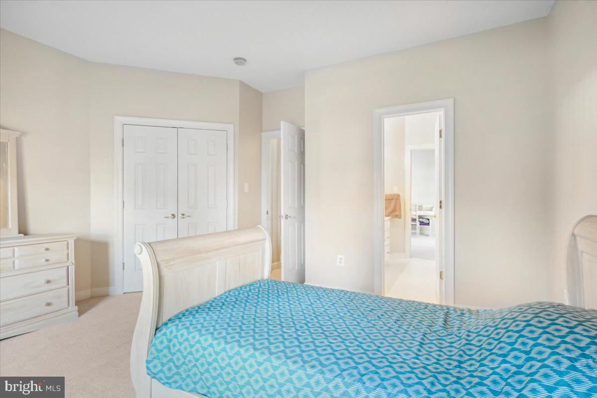 VILLAGES OF URBANA - Residential