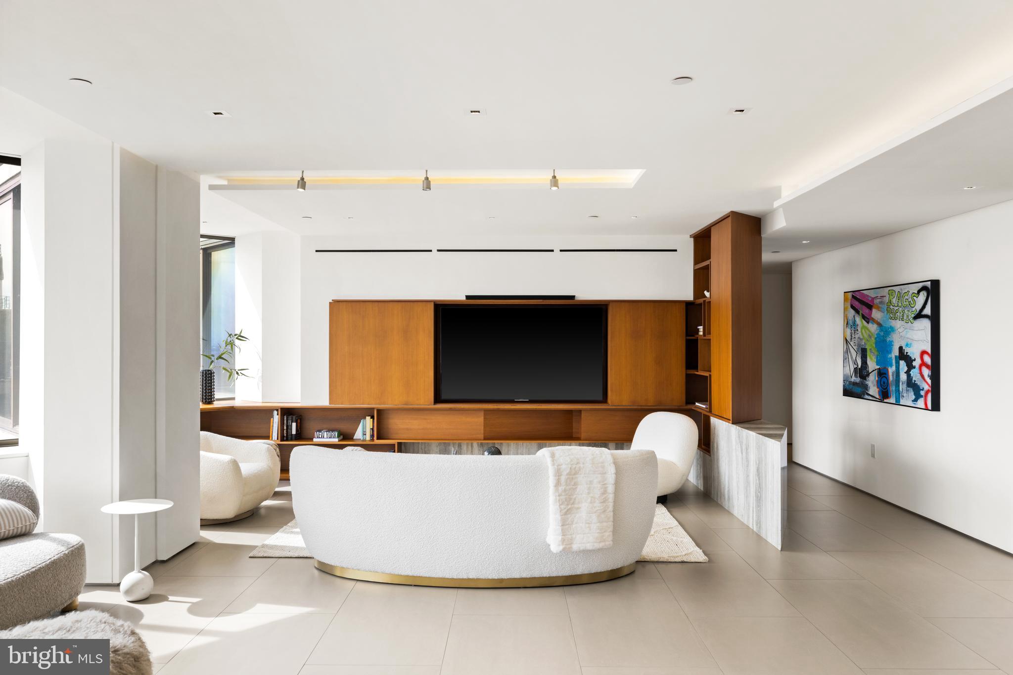 RITTENHOUSE SQUARE - Residential