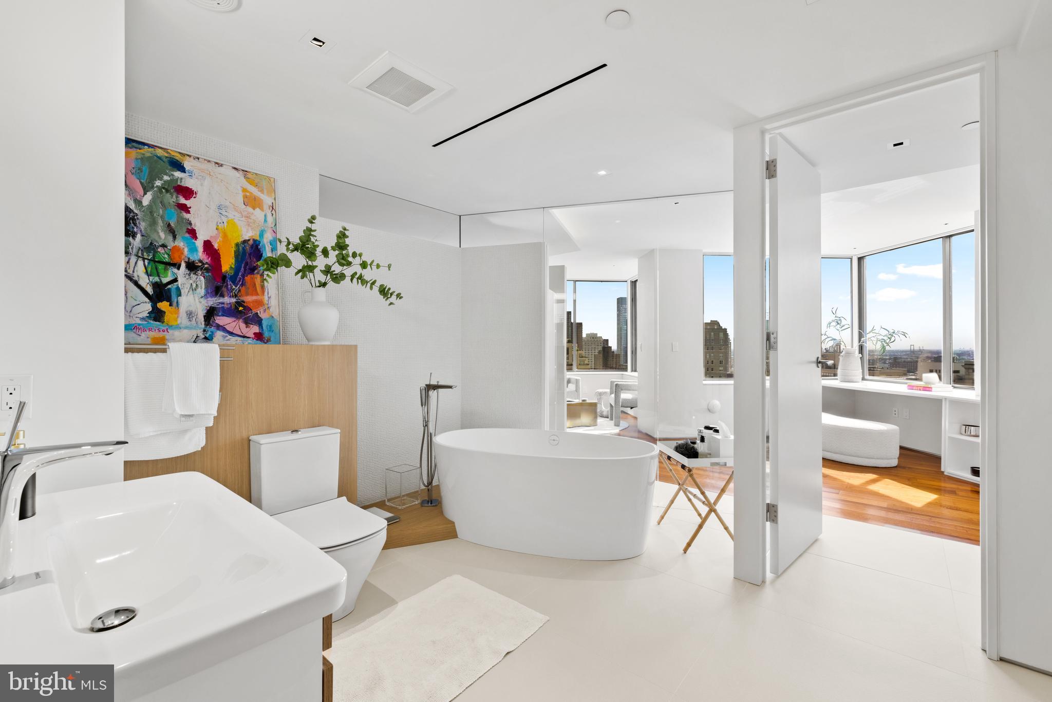 RITTENHOUSE SQUARE - Residential