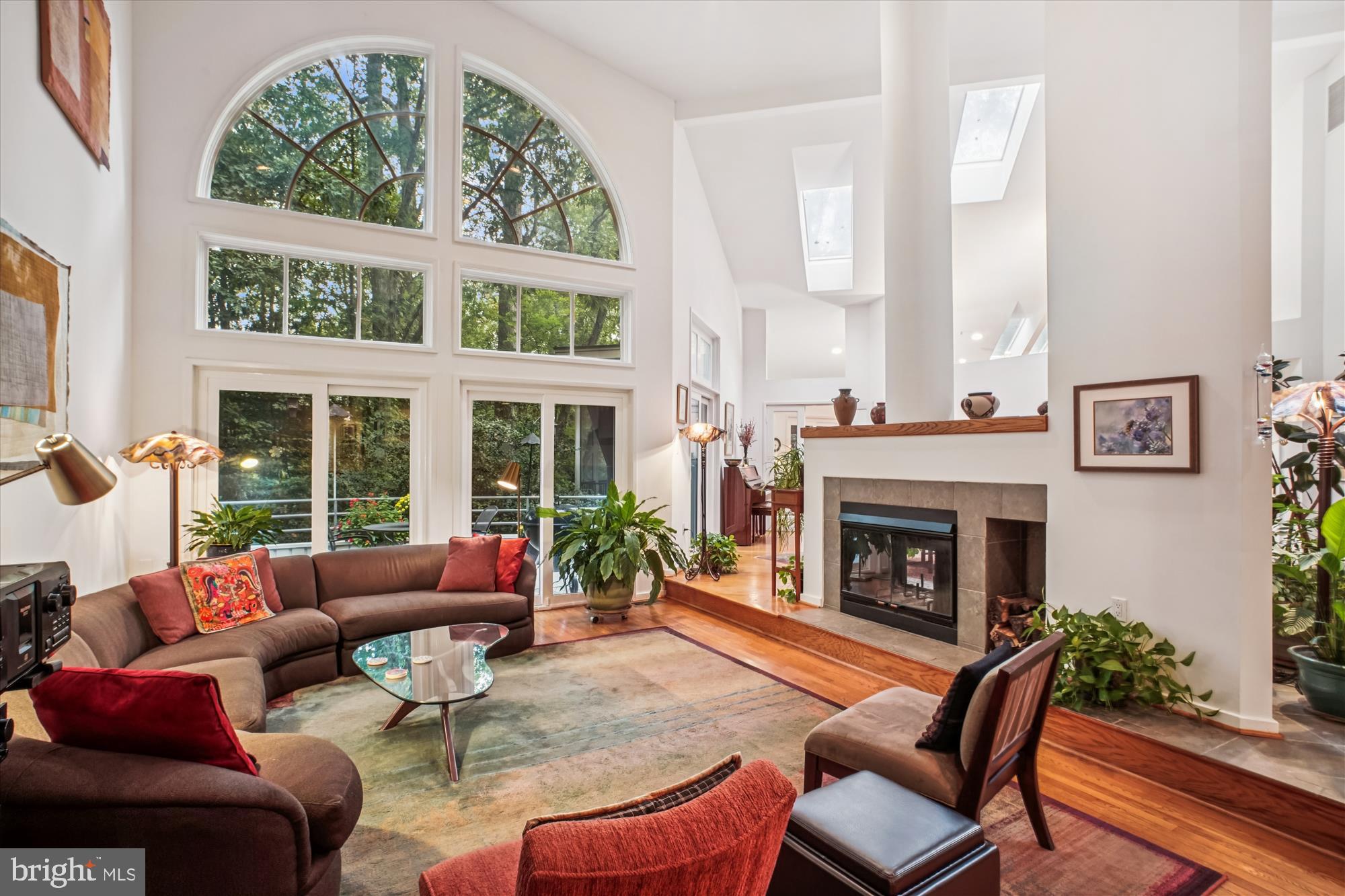 RESTON - Residential