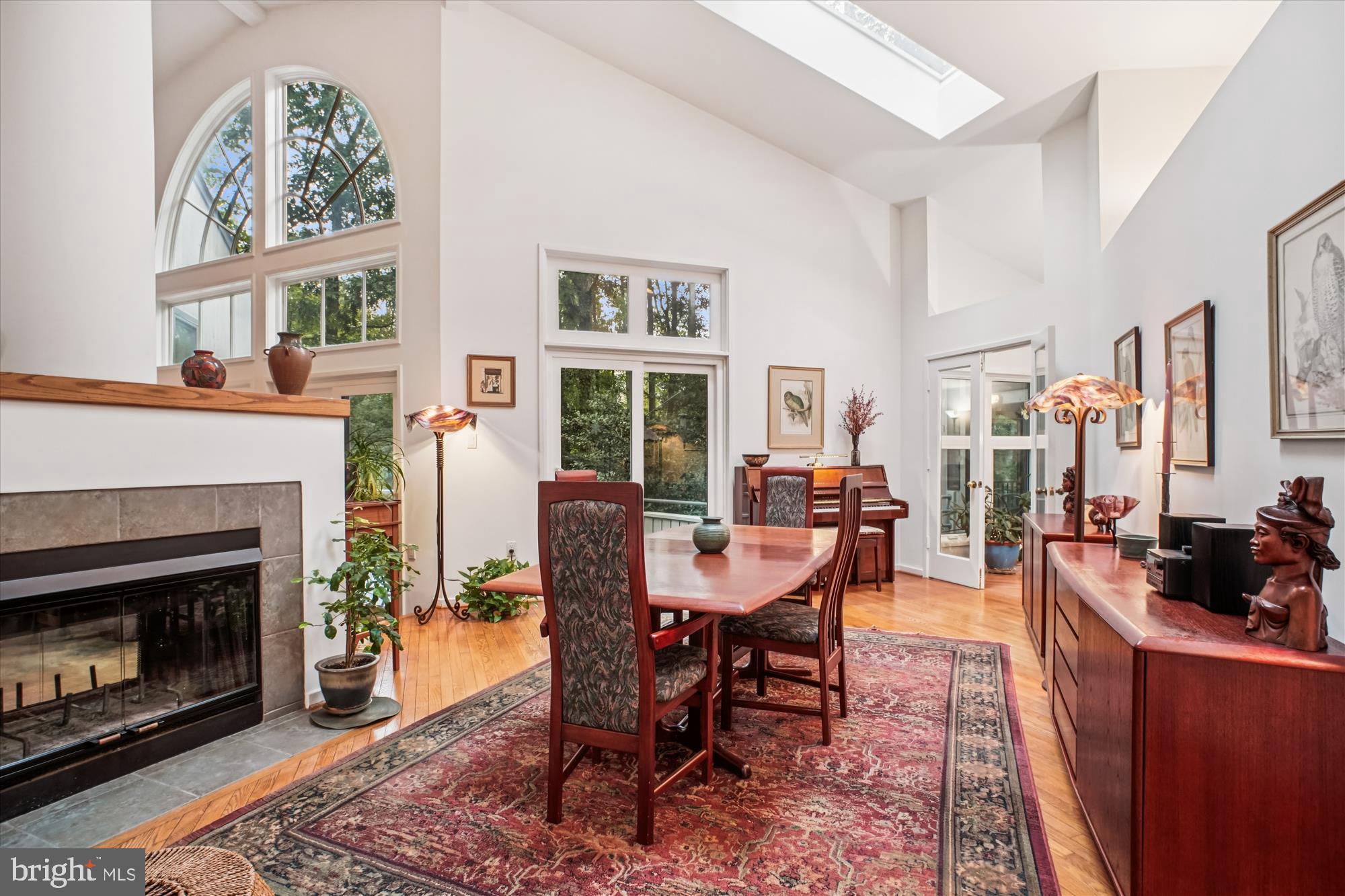 RESTON - Residential