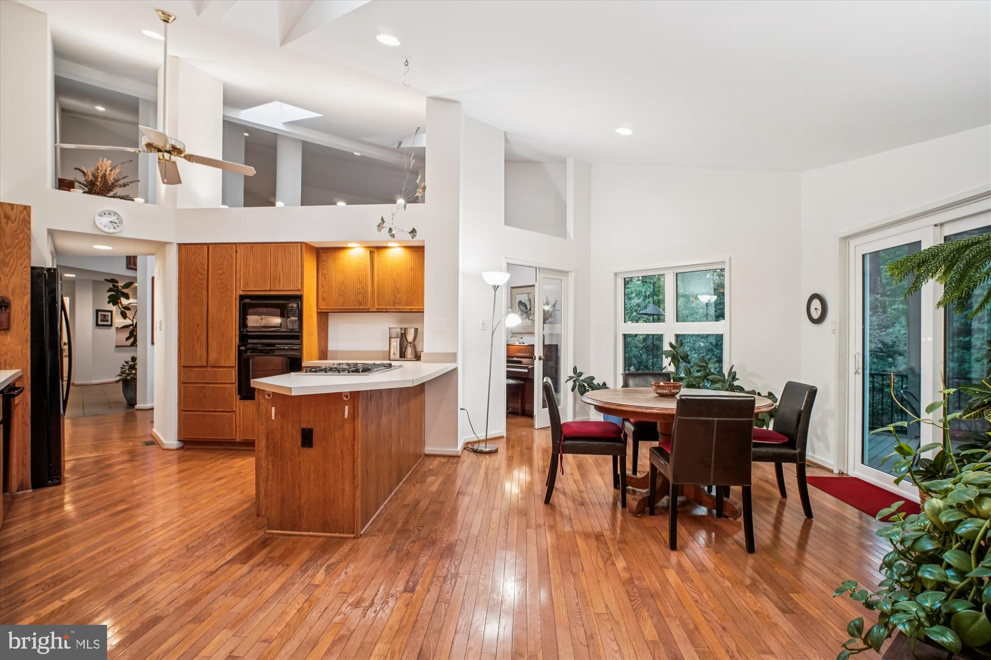 RESTON - Residential