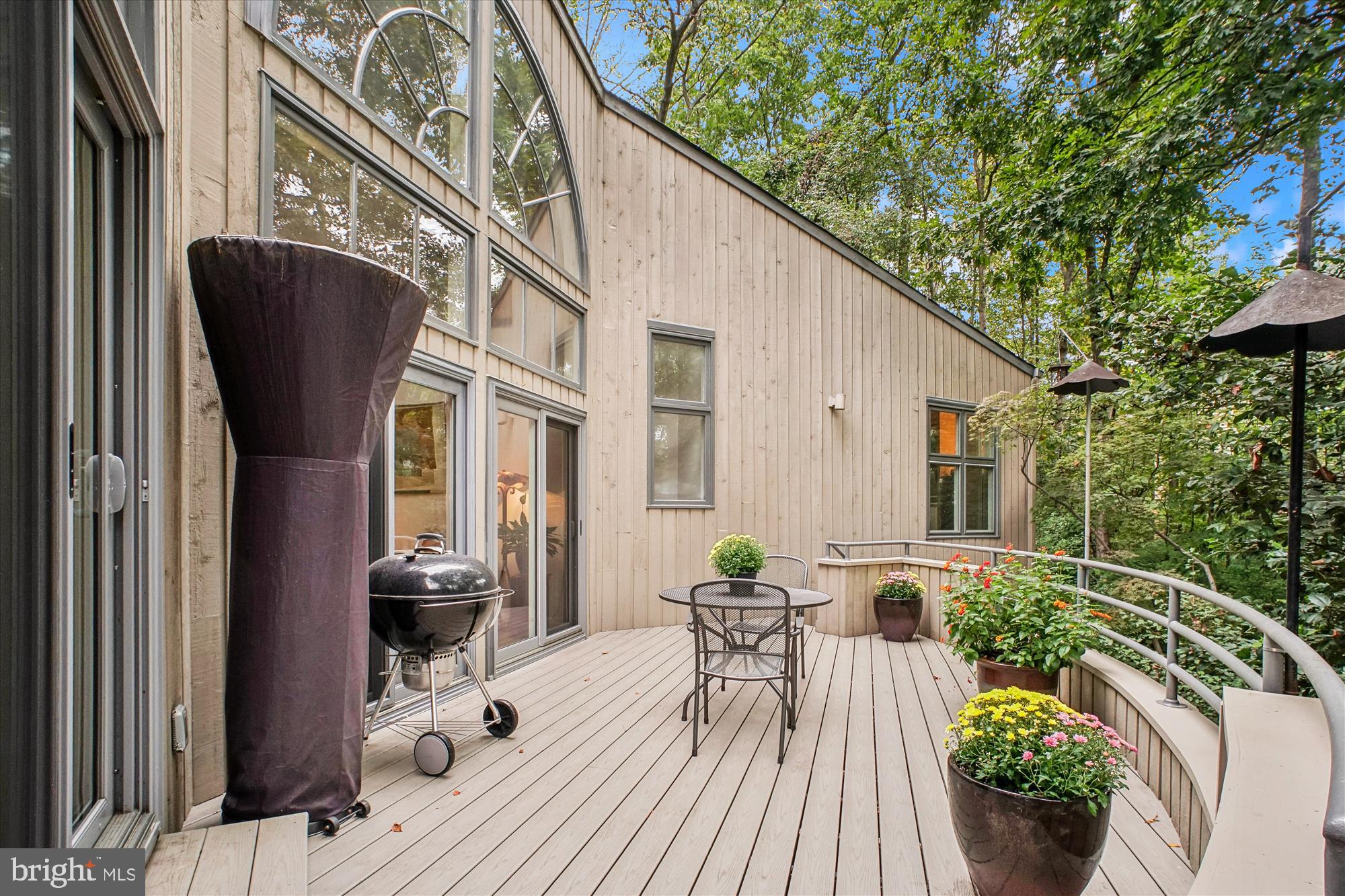 RESTON - Residential