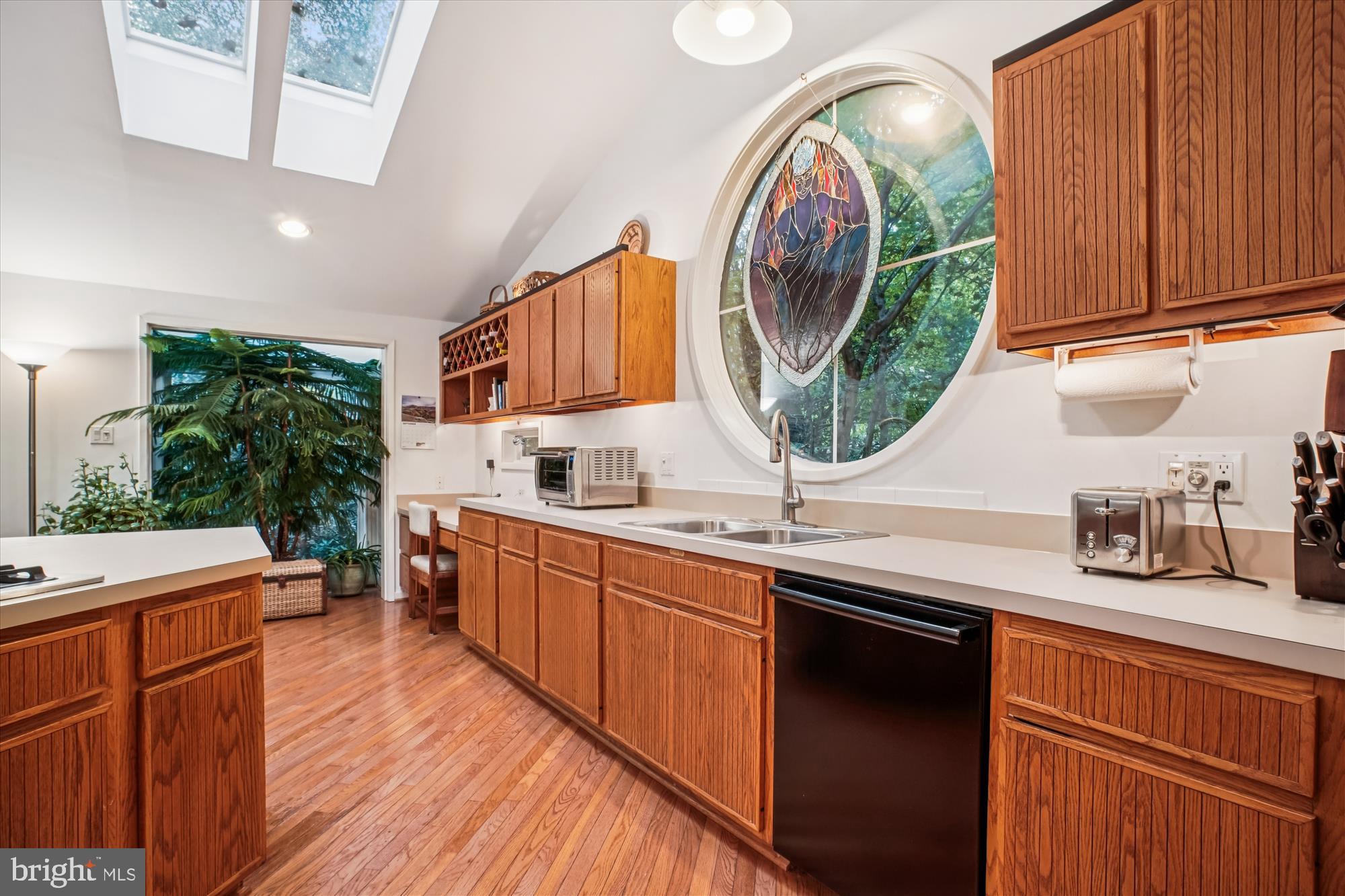 RESTON - Residential