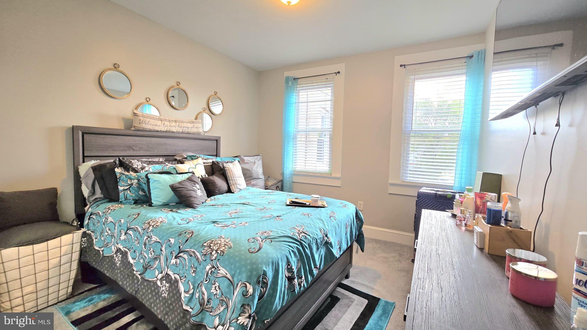 PEN LUCY - Residential