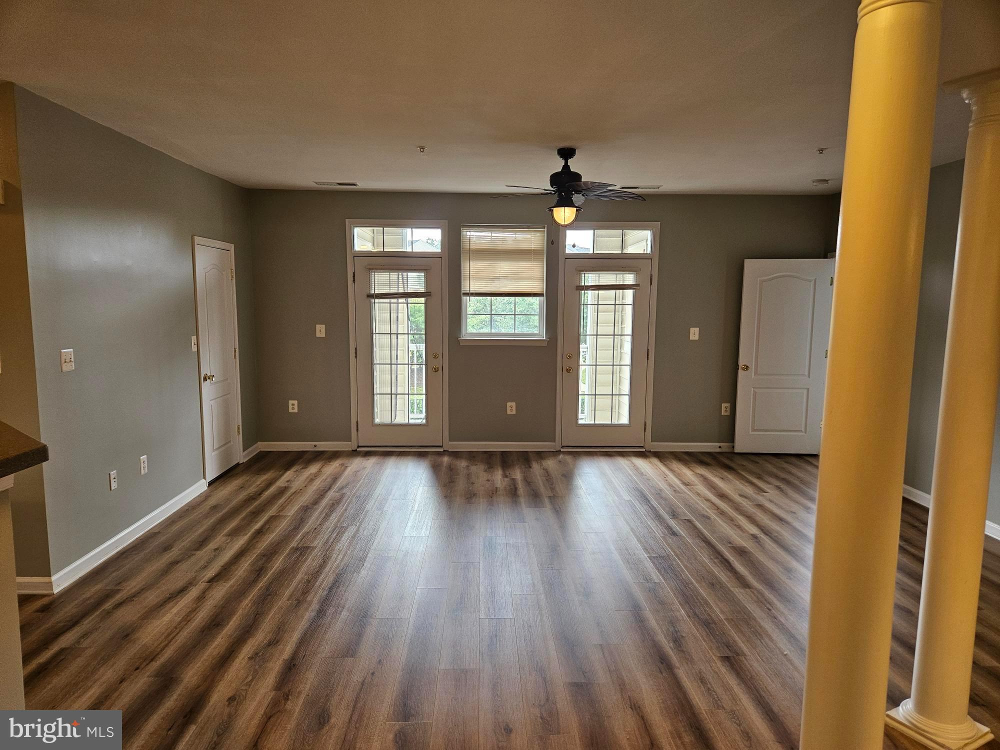 THE RESERVE CONDOMINIUMS - Residential Lease