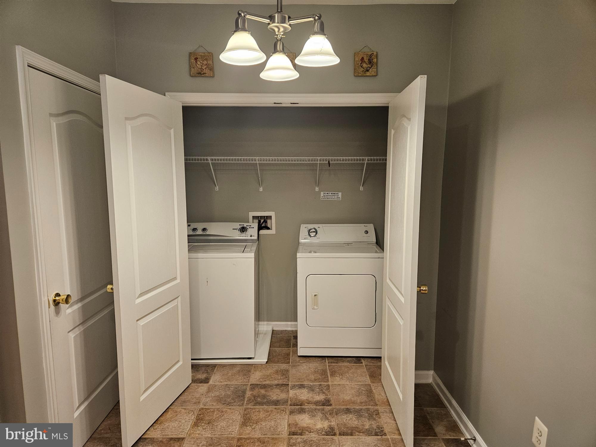 THE RESERVE CONDOMINIUMS - Residential Lease