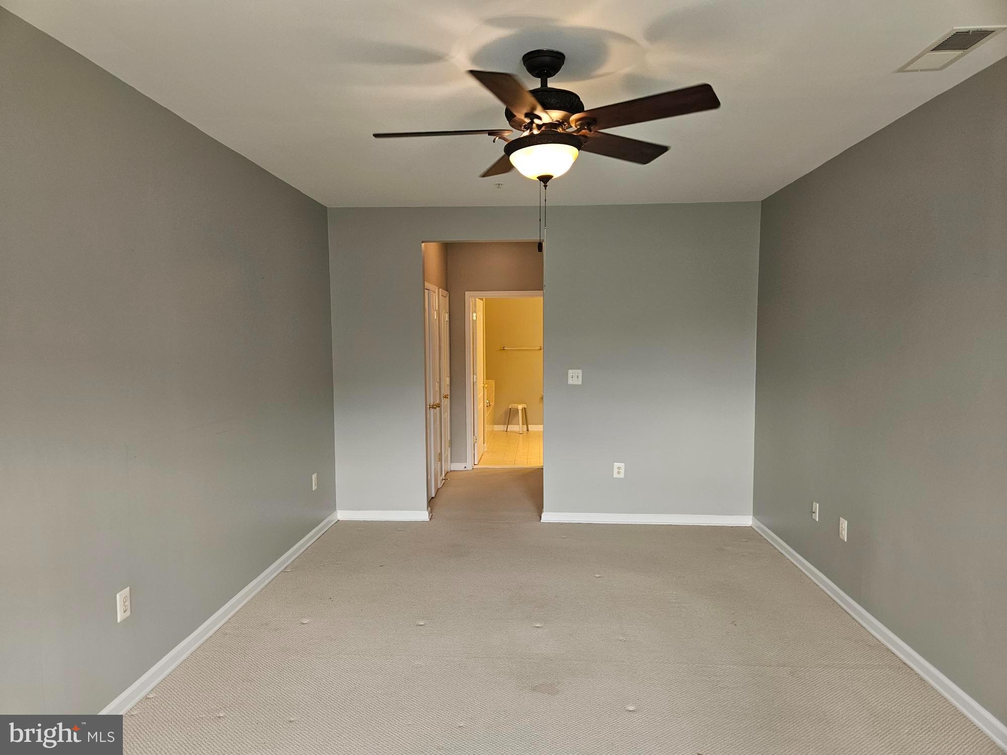 THE RESERVE CONDOMINIUMS - Residential Lease