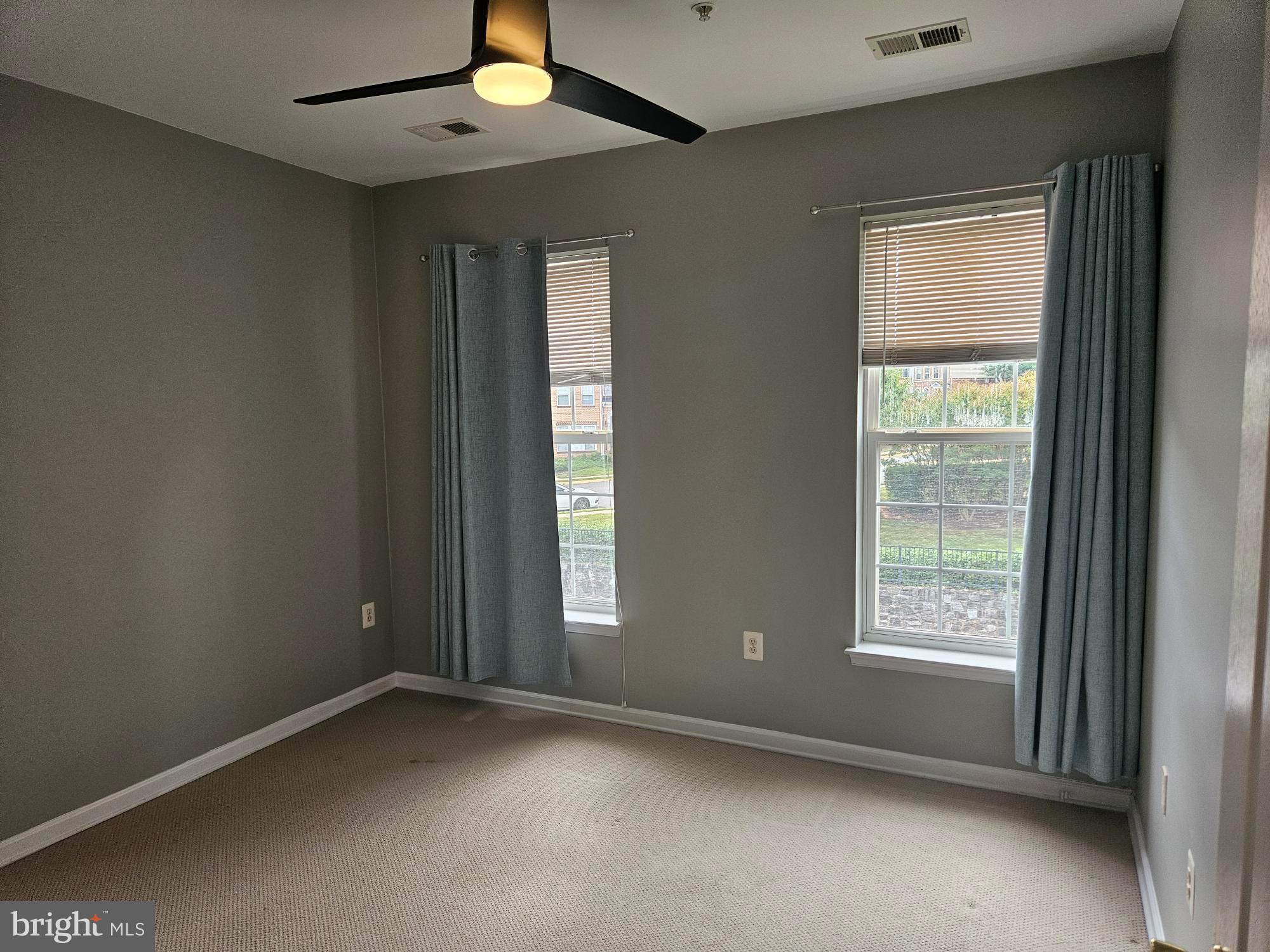 THE RESERVE CONDOMINIUMS - Residential Lease