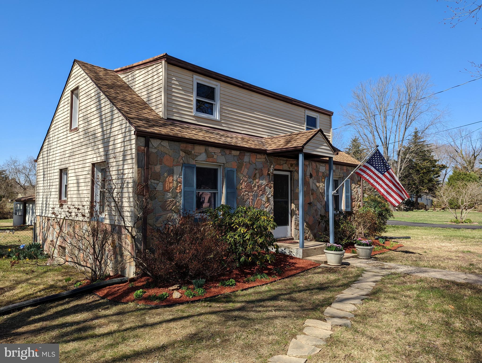 WOODLAWN ACRES - Residential