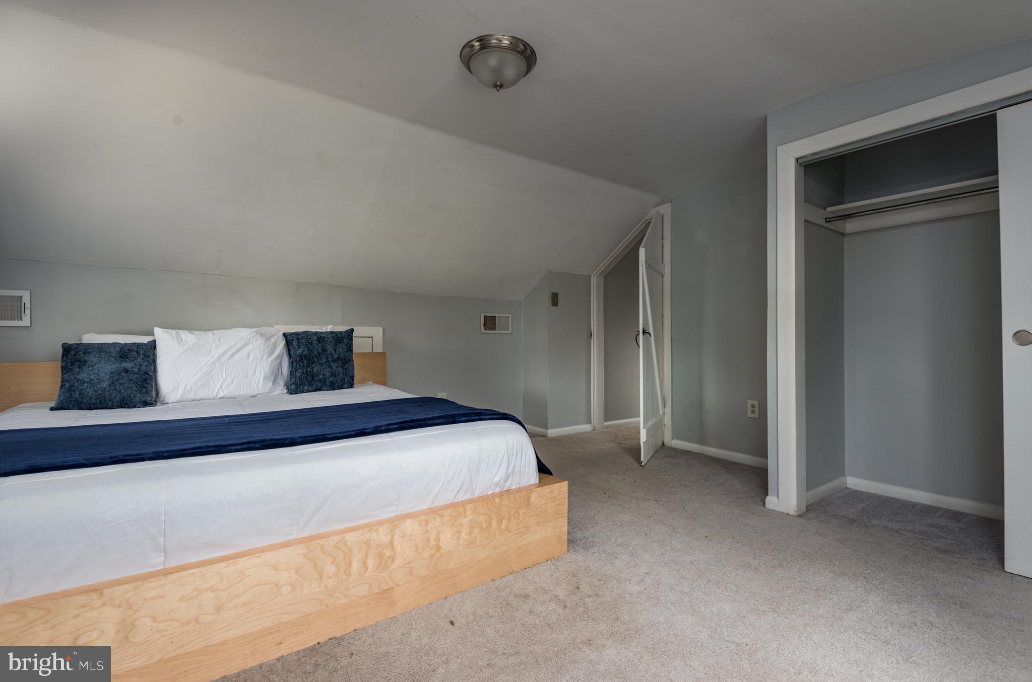 WOODLAWN ACRES - Residential