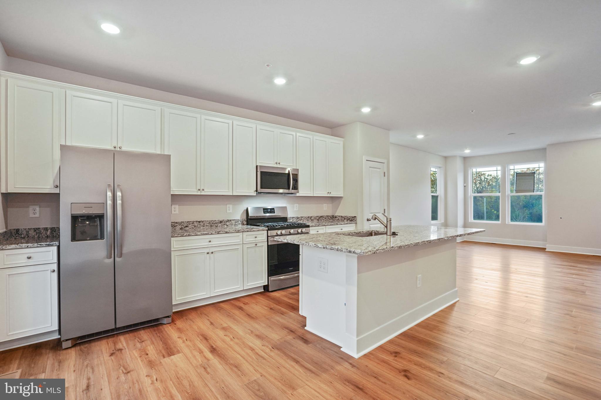 WATER'S LANDING - Residential