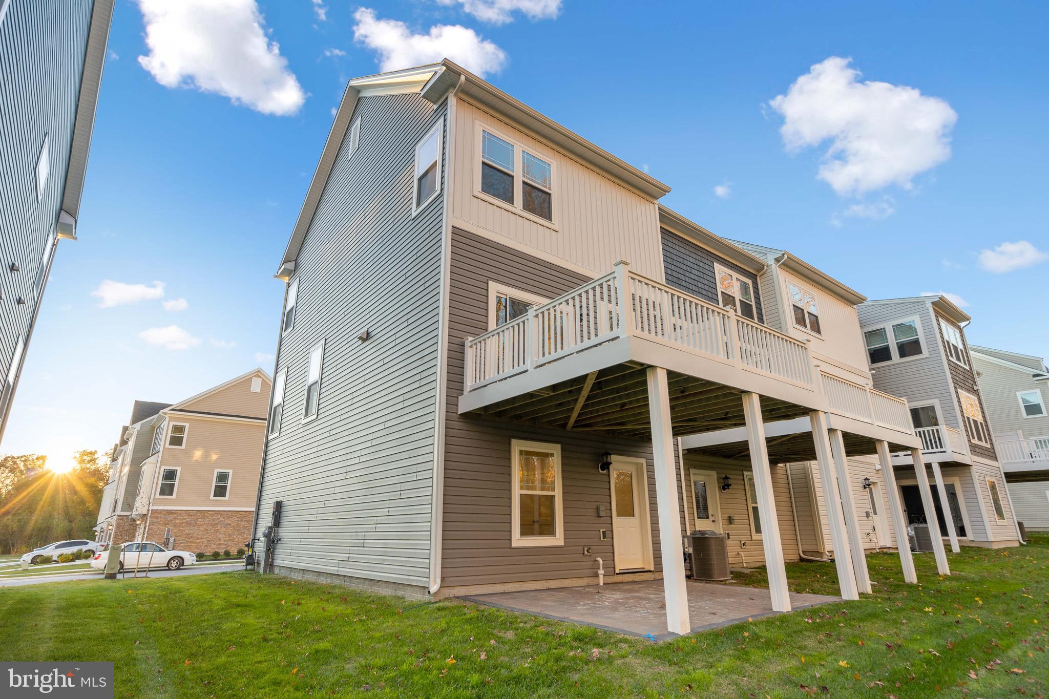 WATER'S LANDING - Residential