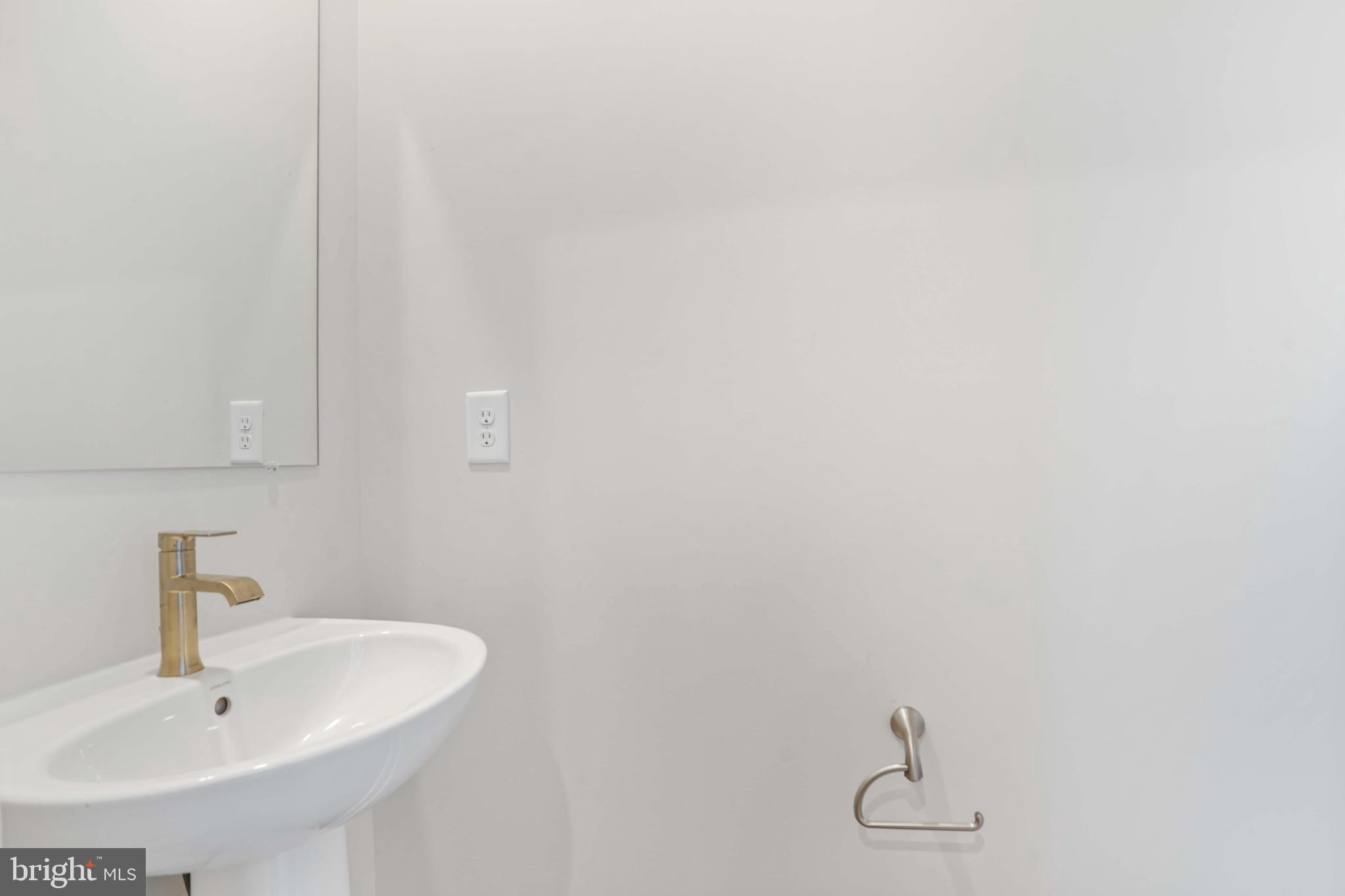 WATER'S LANDING - Residential