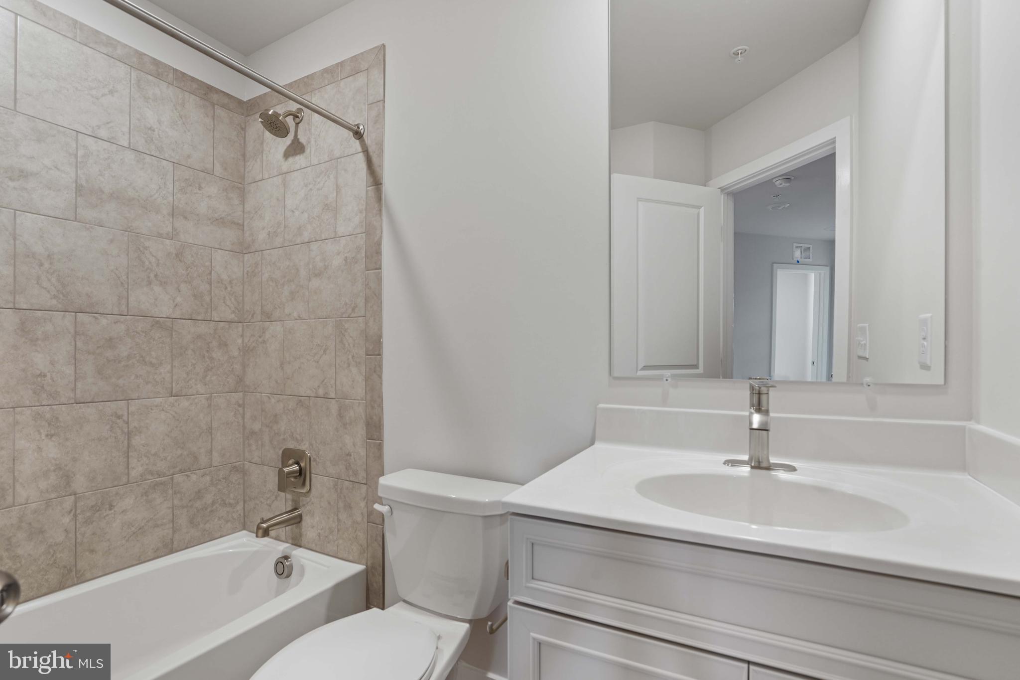 WATER'S LANDING - Residential