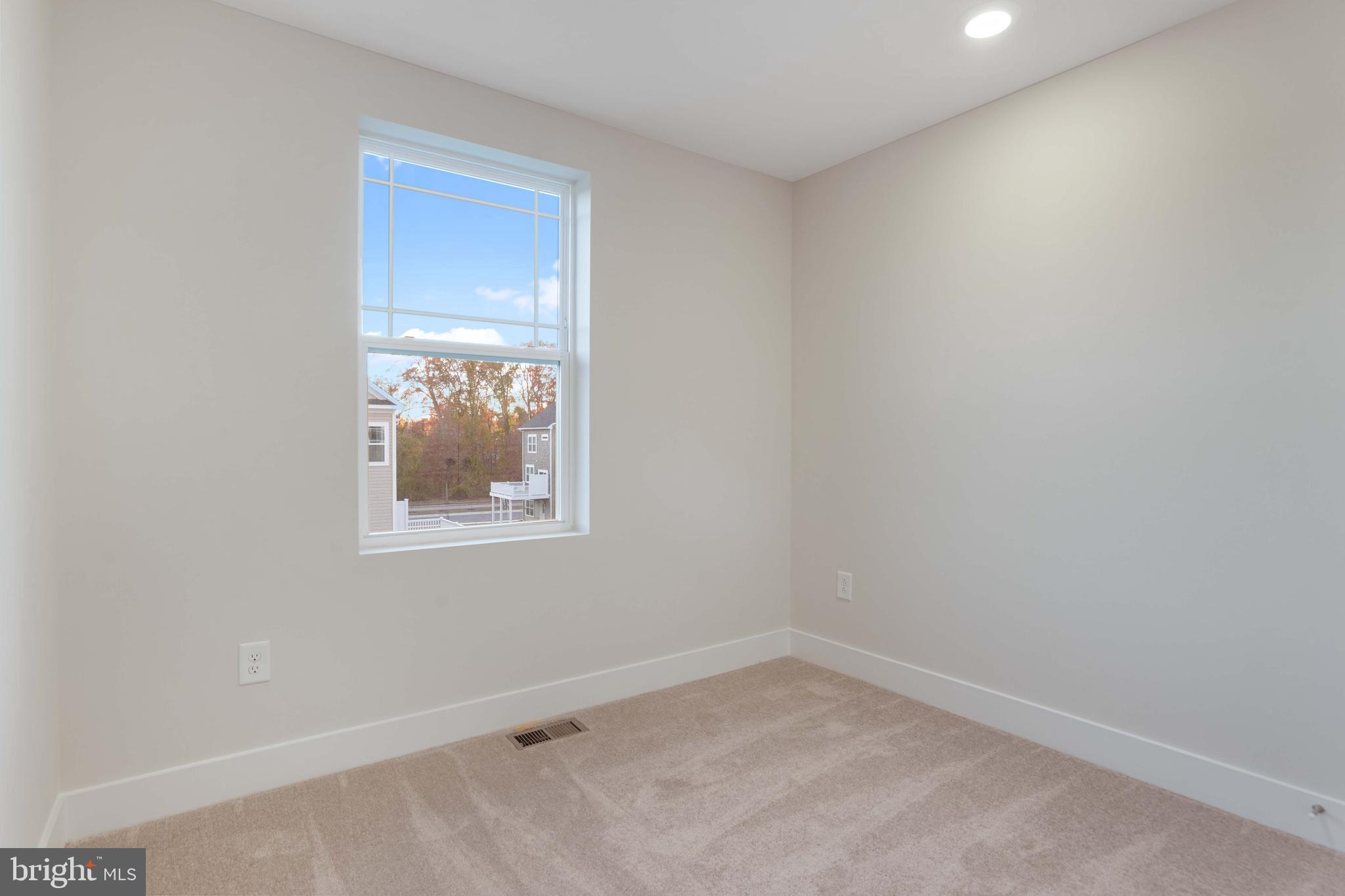 WATER'S LANDING - Residential