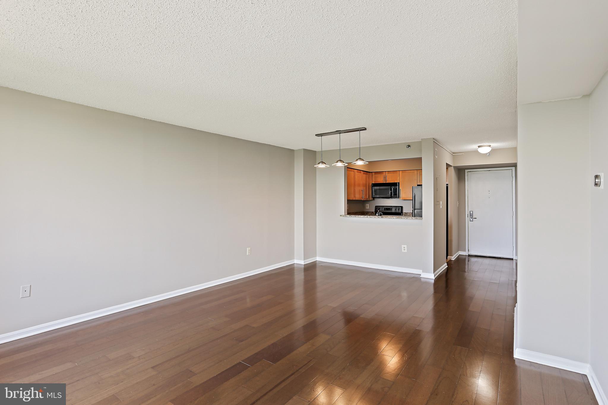 10101 GROSVENOR PLACE 1110