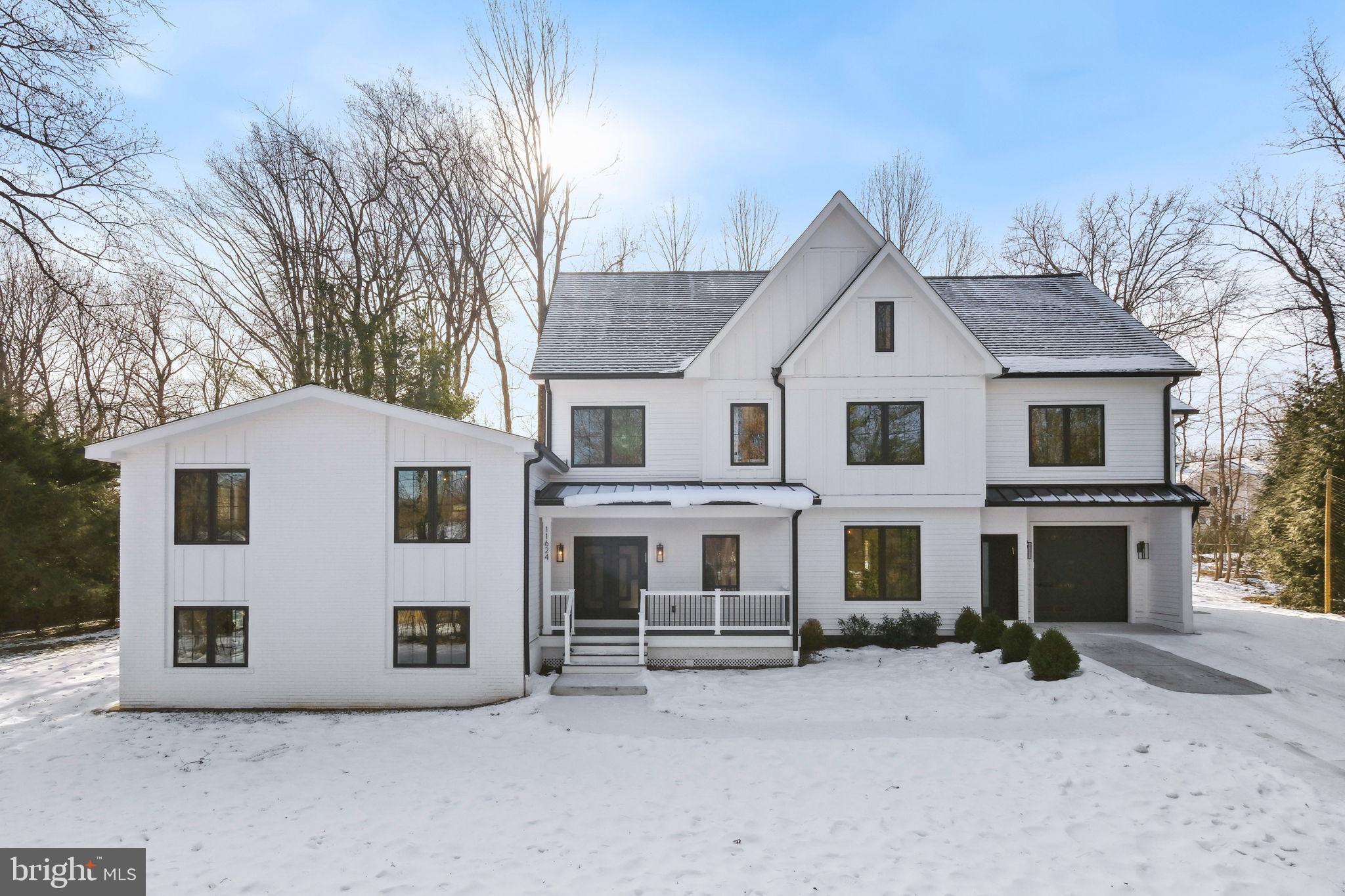 LUXMANOR - Residential