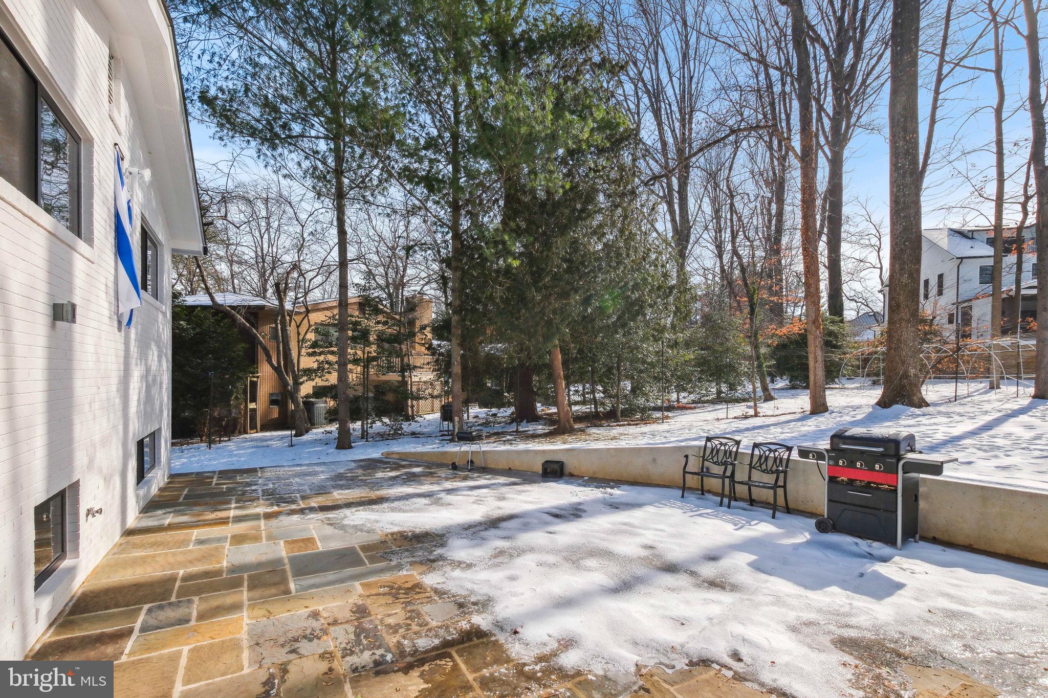 LUXMANOR - Residential