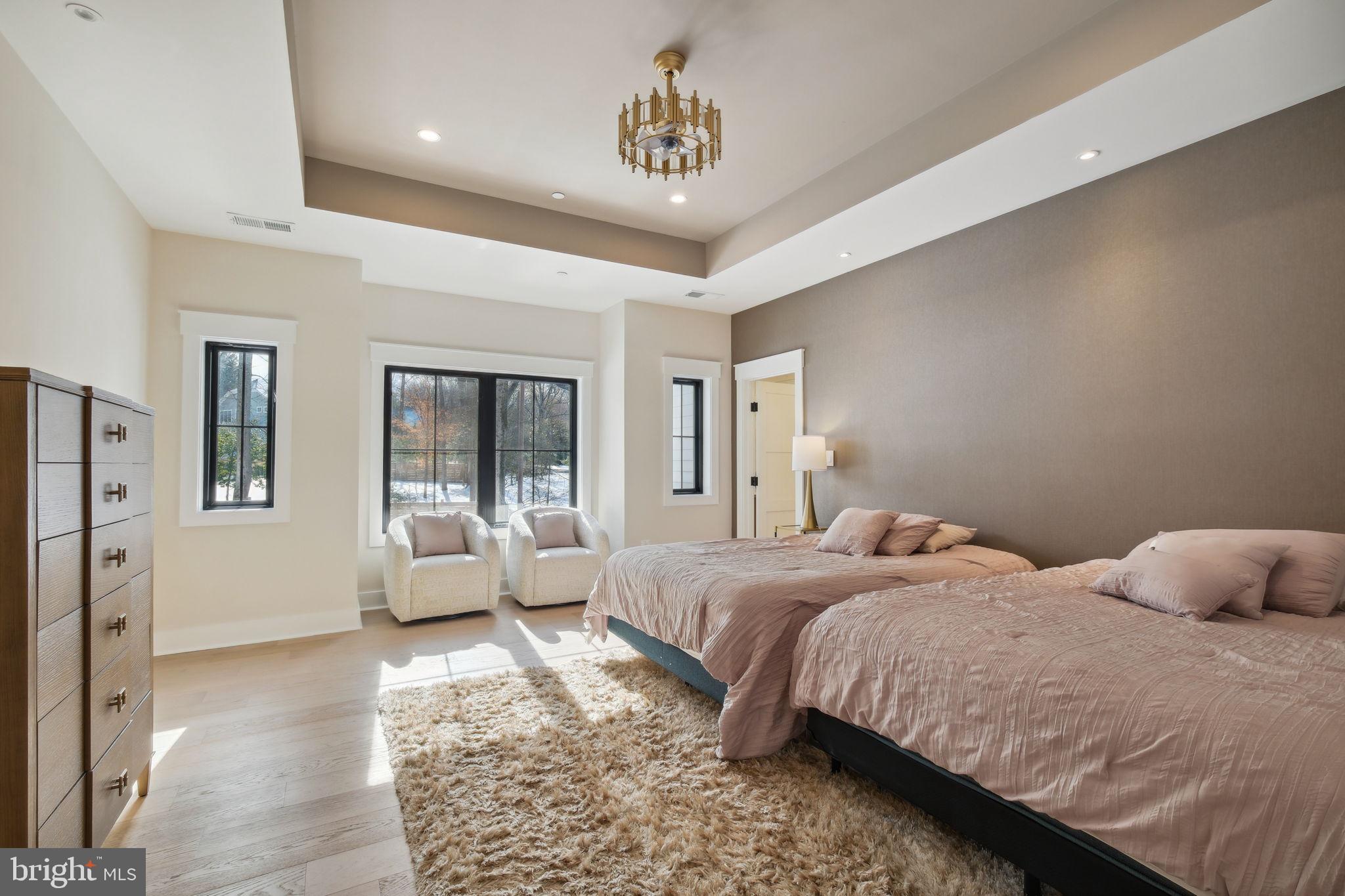 LUXMANOR - Residential