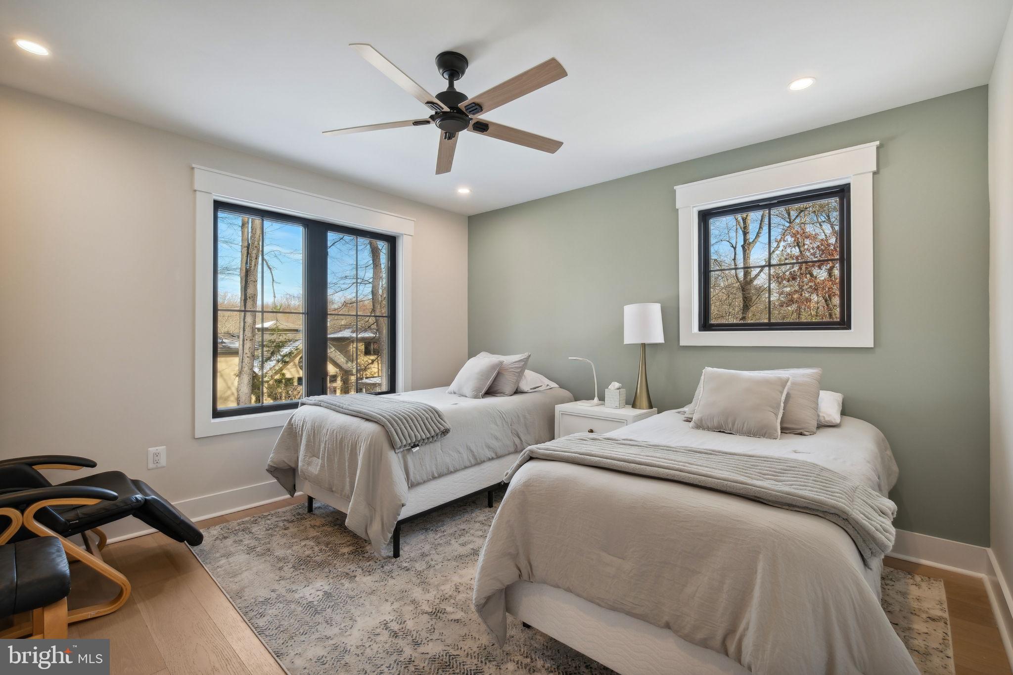 LUXMANOR - Residential