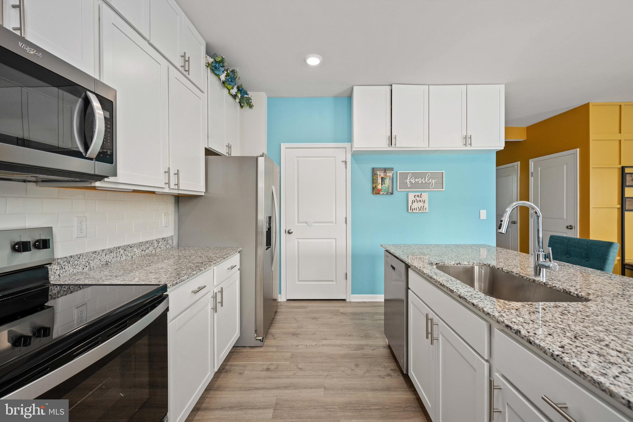 WILDERNESS SHORES - Residential