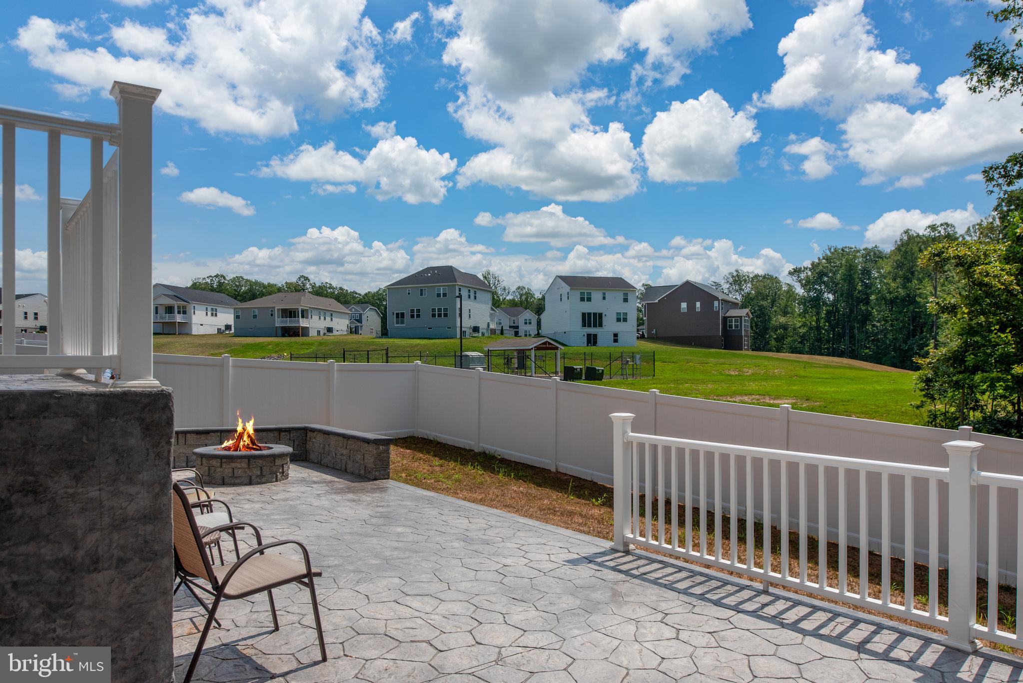 WILDERNESS SHORES - Residential