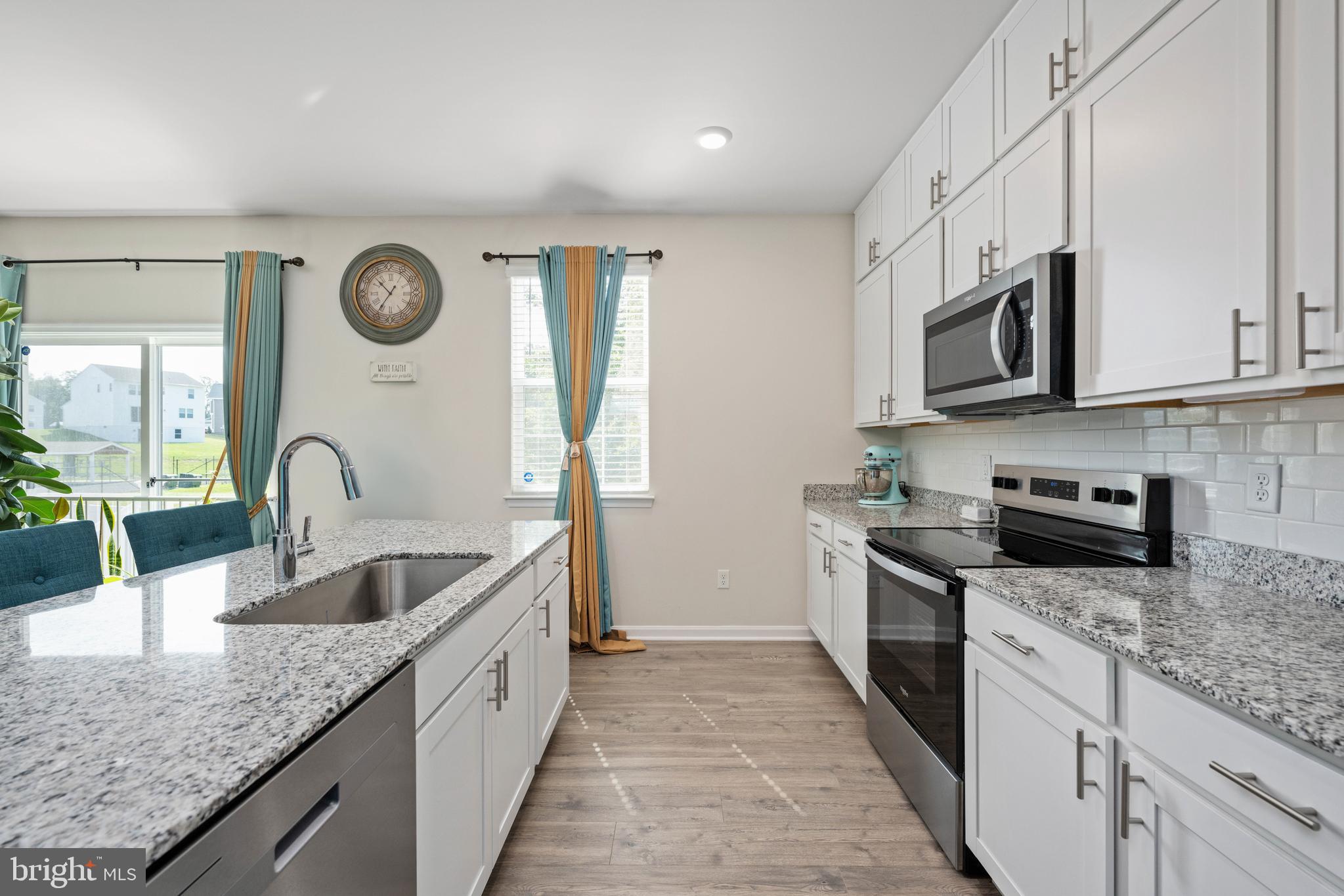 WILDERNESS SHORES - Residential