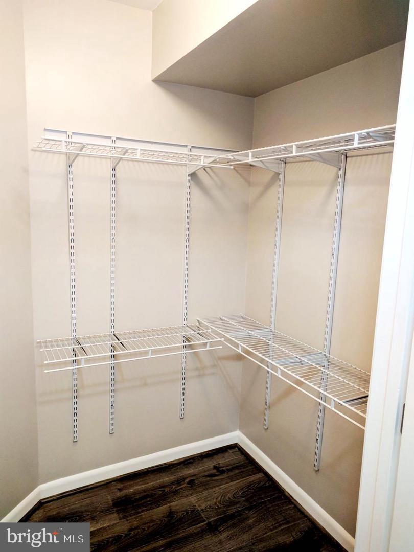 BROWN STATION - Residential