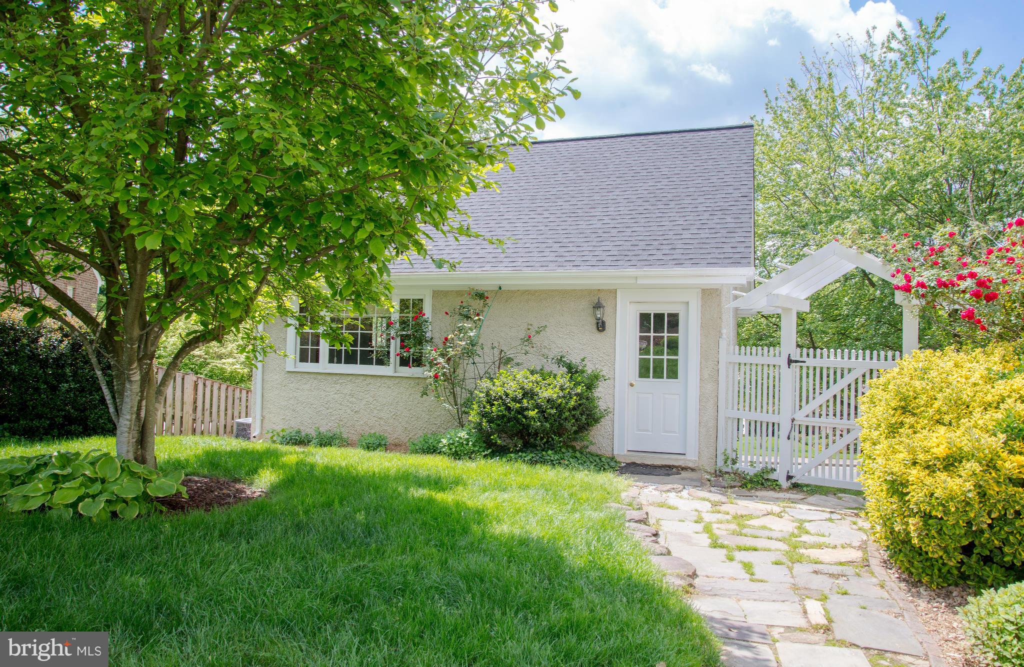 RUSTFIELD - Residential