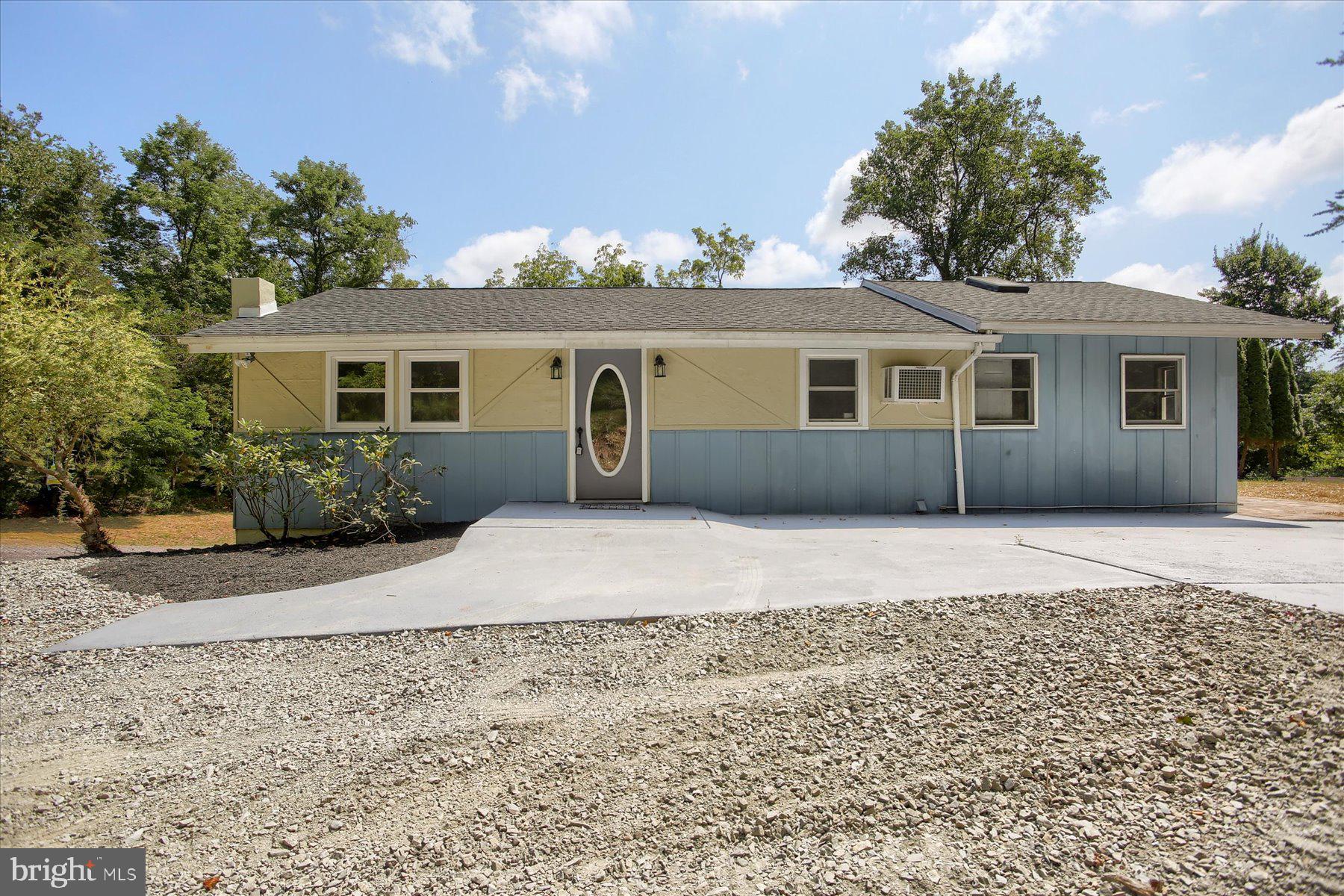 1441 ERNEY ROAD