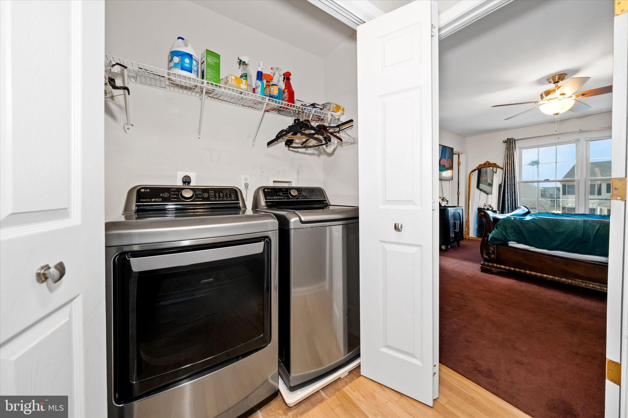 TOWNE AND COUNTRY - Residential