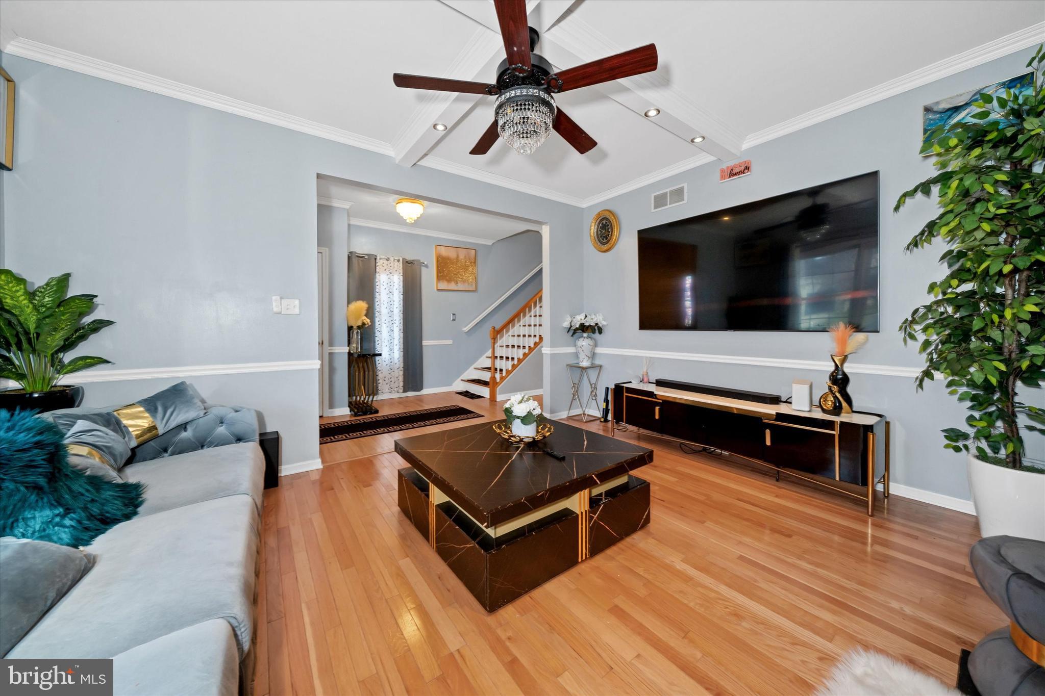 TOWNE AND COUNTRY - Residential