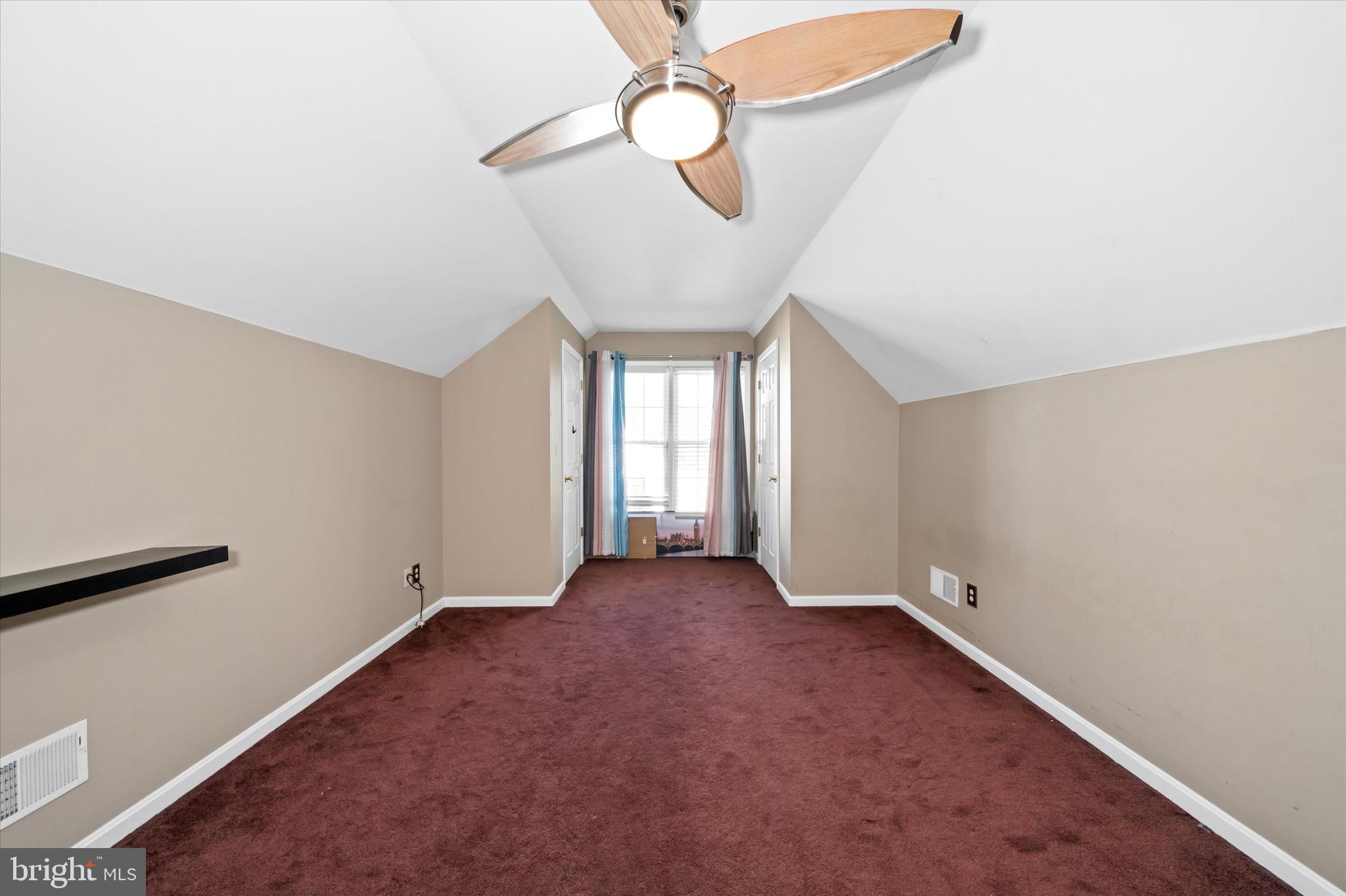 TOWNE AND COUNTRY - Residential