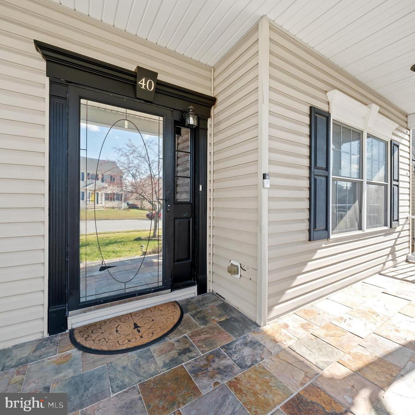 TOWNE AND COUNTRY - Residential